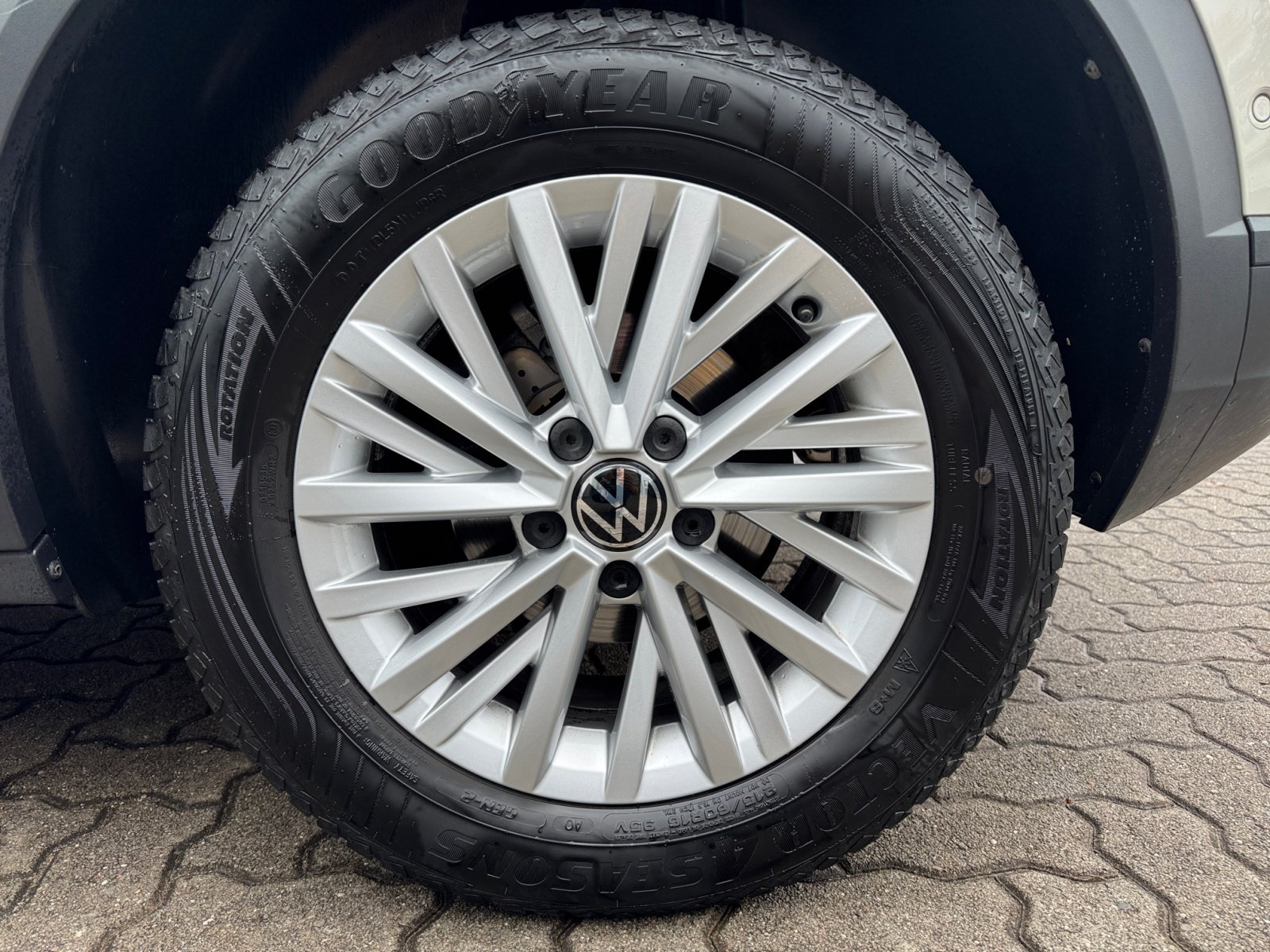 T-ROC Life 2.0 TDI SCR 110 kW 7-Gang-DSG PDC,LED