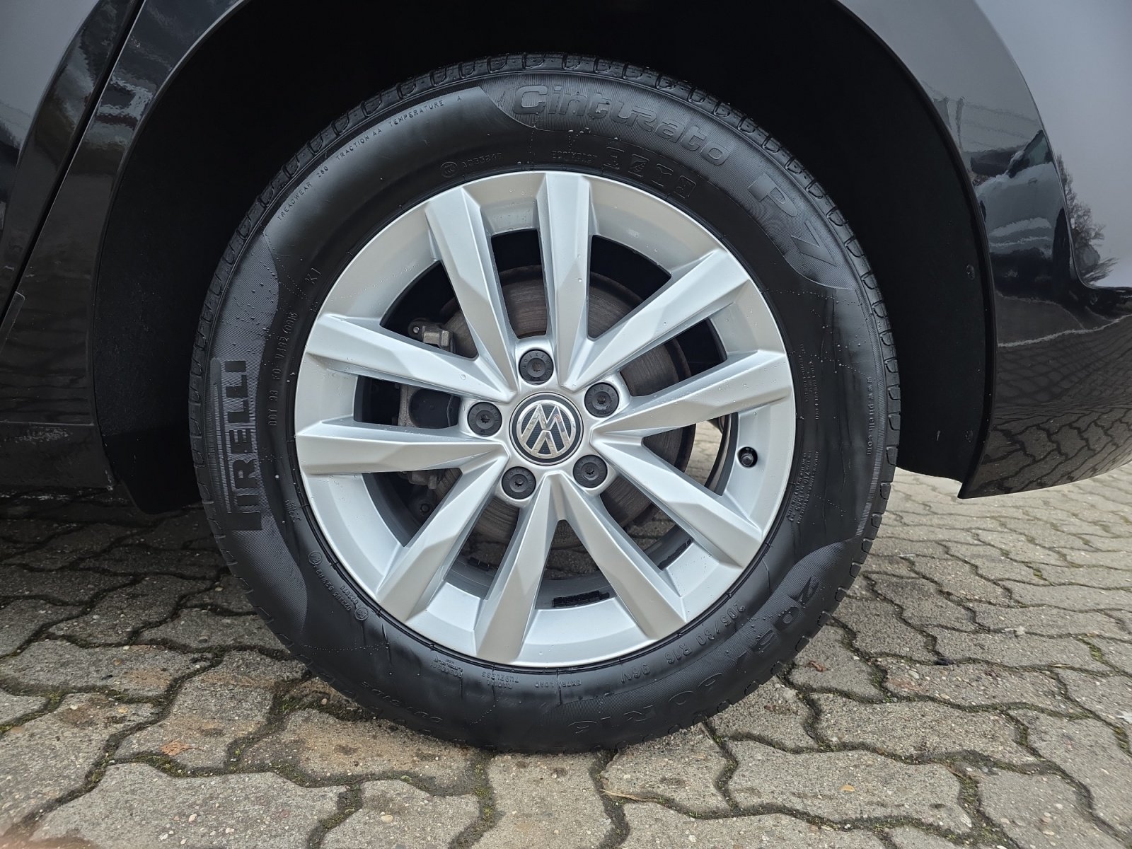 Touran Comfortline TOURAN 2.0 CLBMT 110TDI D6F