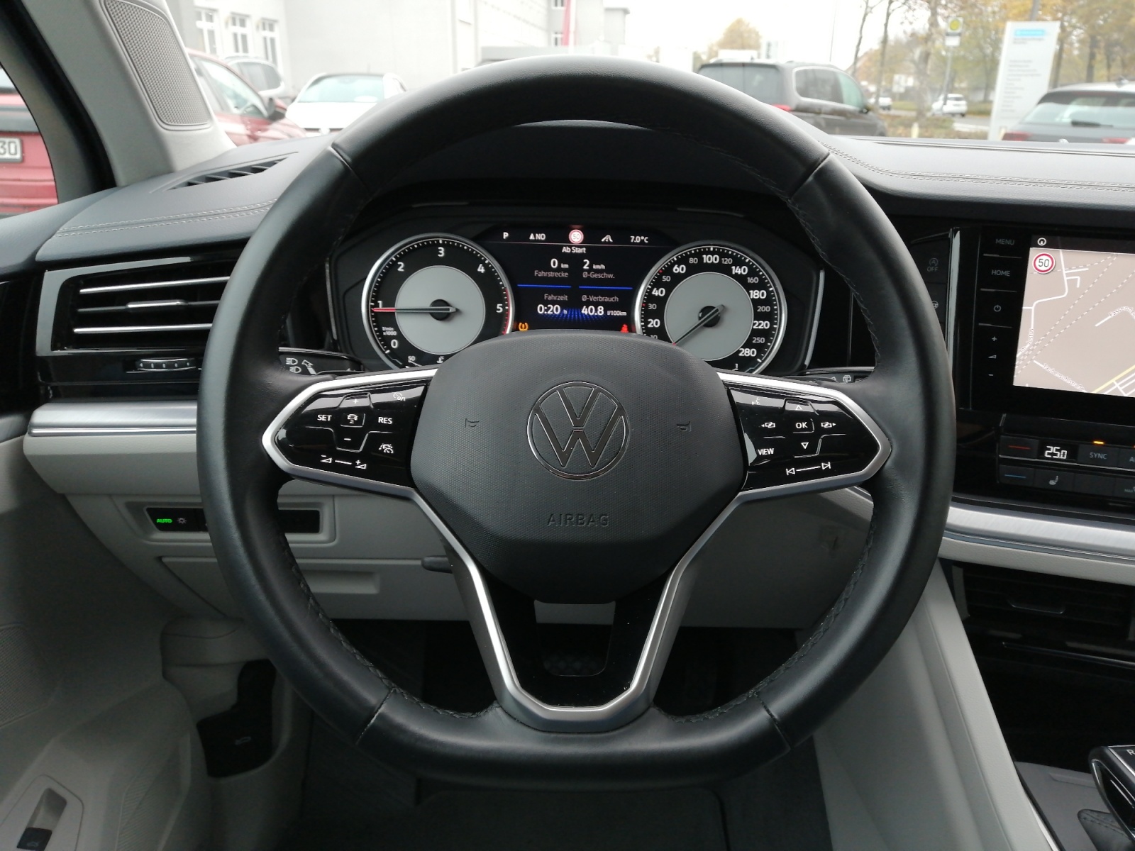 Touareg 3.0TDI Elegance LUFT AHK ,Luft,PDC,Kam.