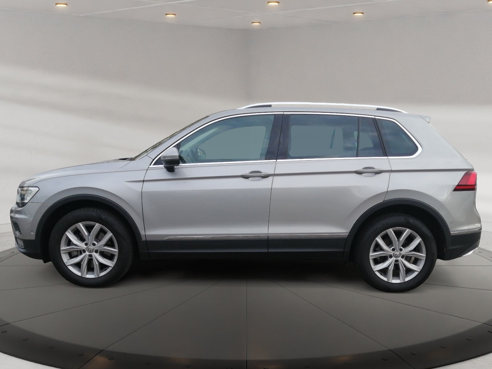 Tiguan 2.0TDI Highline 4Motion Kam.,PDC,Virtual