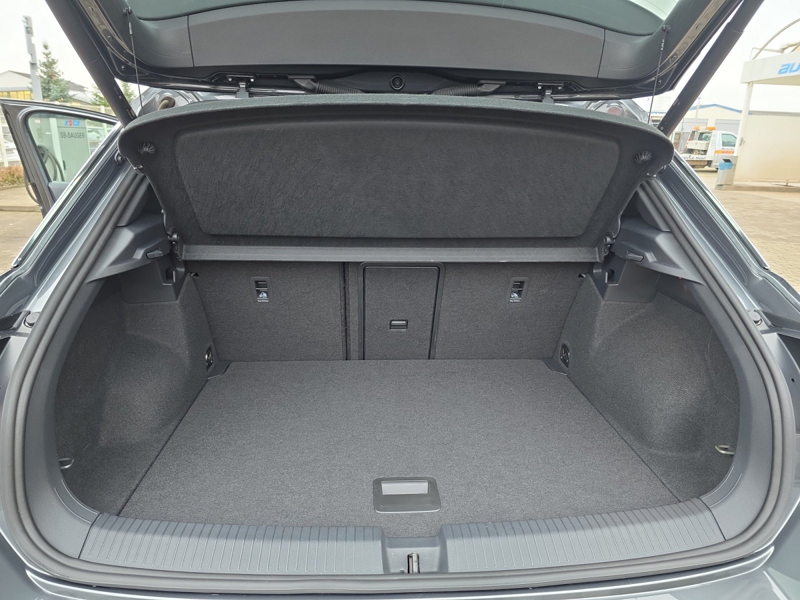 T-ROC Sport 1.5TSI Kam.,PDC,ACC,LED,2xKlima,LM