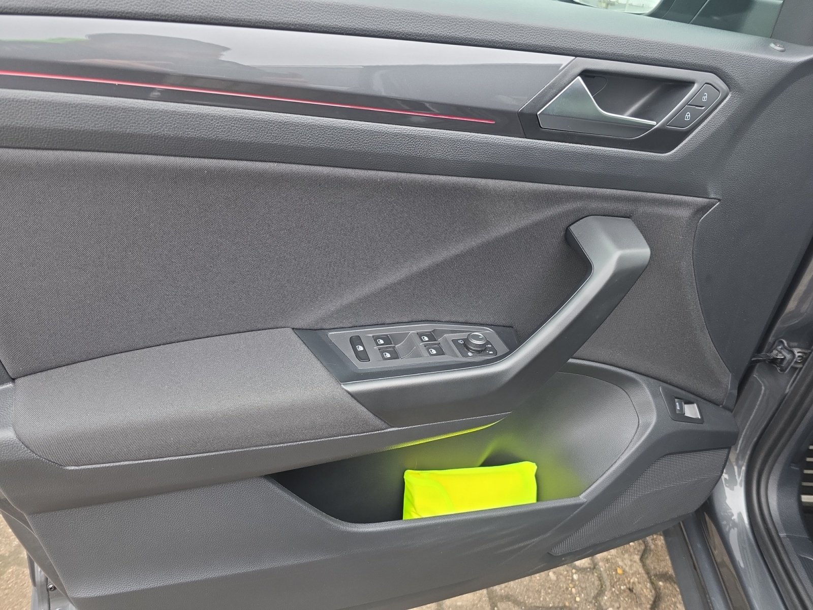 T-ROC Sport 1.5TSI Kam.,PDC,ACC,LED,2xKlima,LM