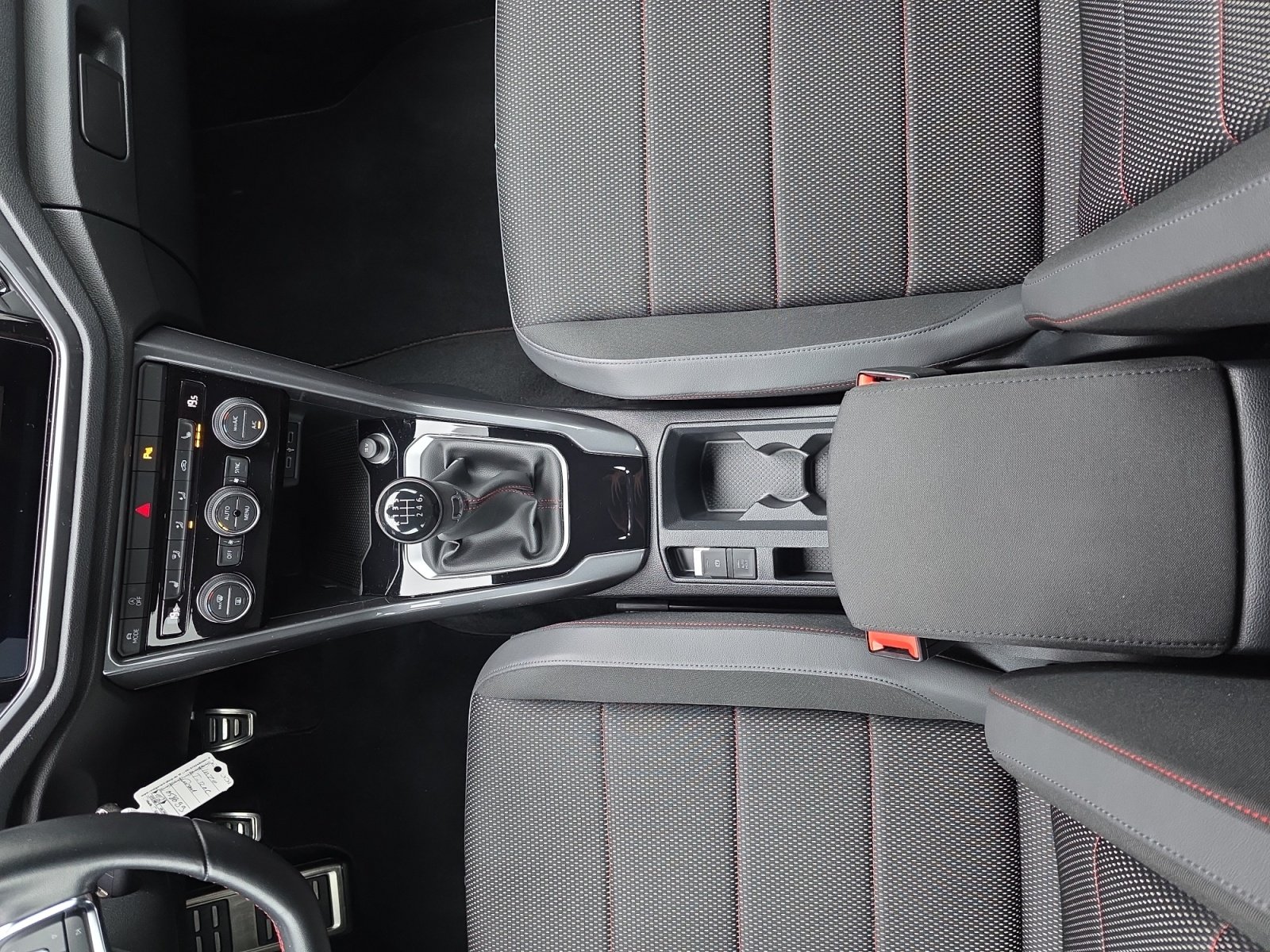 T-ROC Sport 1.5TSI Kam.,PDC,ACC,LED,2xKlima,LM