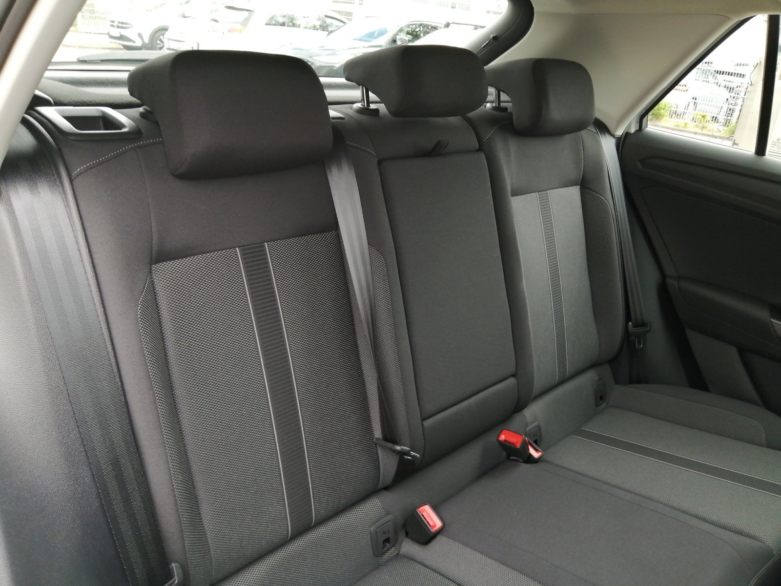 T-Roc Life 1.0 TSI OPF 81 kW 6-Gang PDC,Virtual