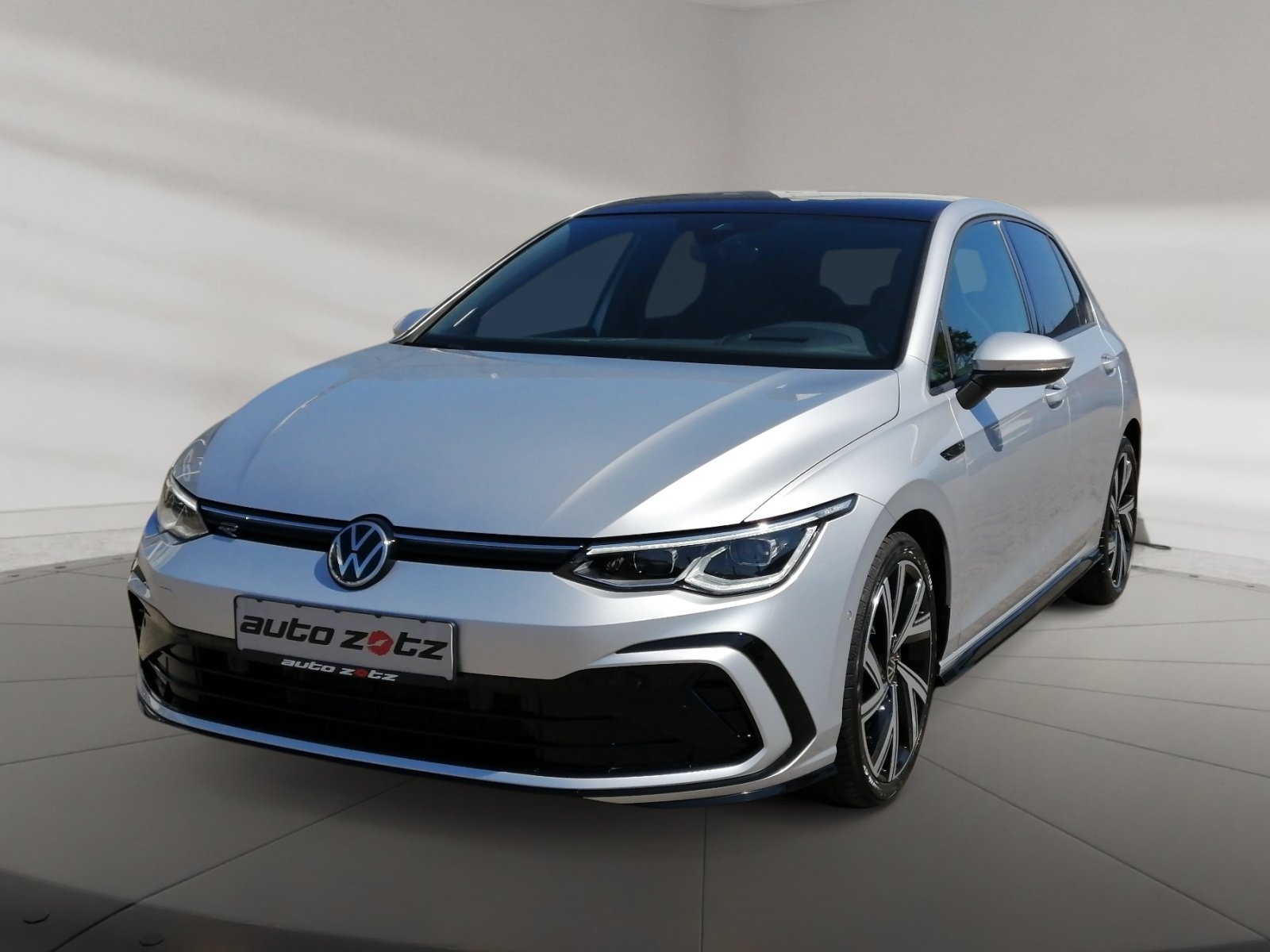 Golf R-Line 1.5eTSI HUD,Kam.,PANO,PDC,Virtual,LM