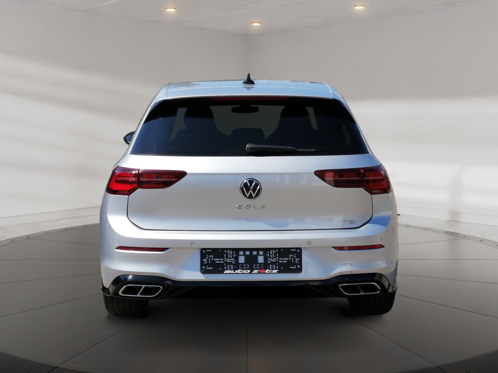 Golf R-Line 1.5eTSI HUD,Kam.,PANO,PDC,Virtual,LM