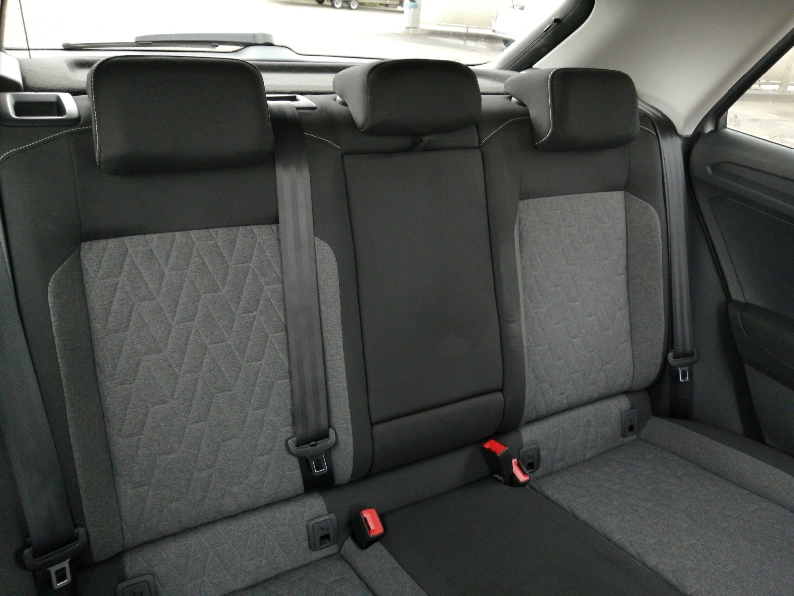 T-Roc MOVE 1.0 l TSI OPF  6-Gang PDC,Virtual,LED