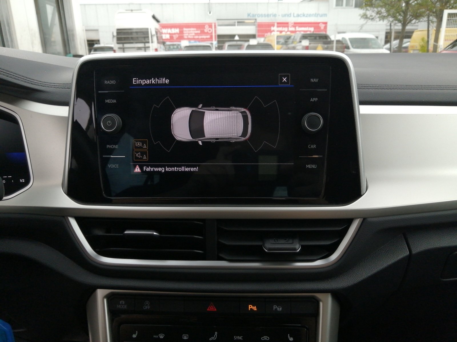 T-Roc MOVE 1.0 l TSI OPF  6-Gang PDC,Virtual,LED
