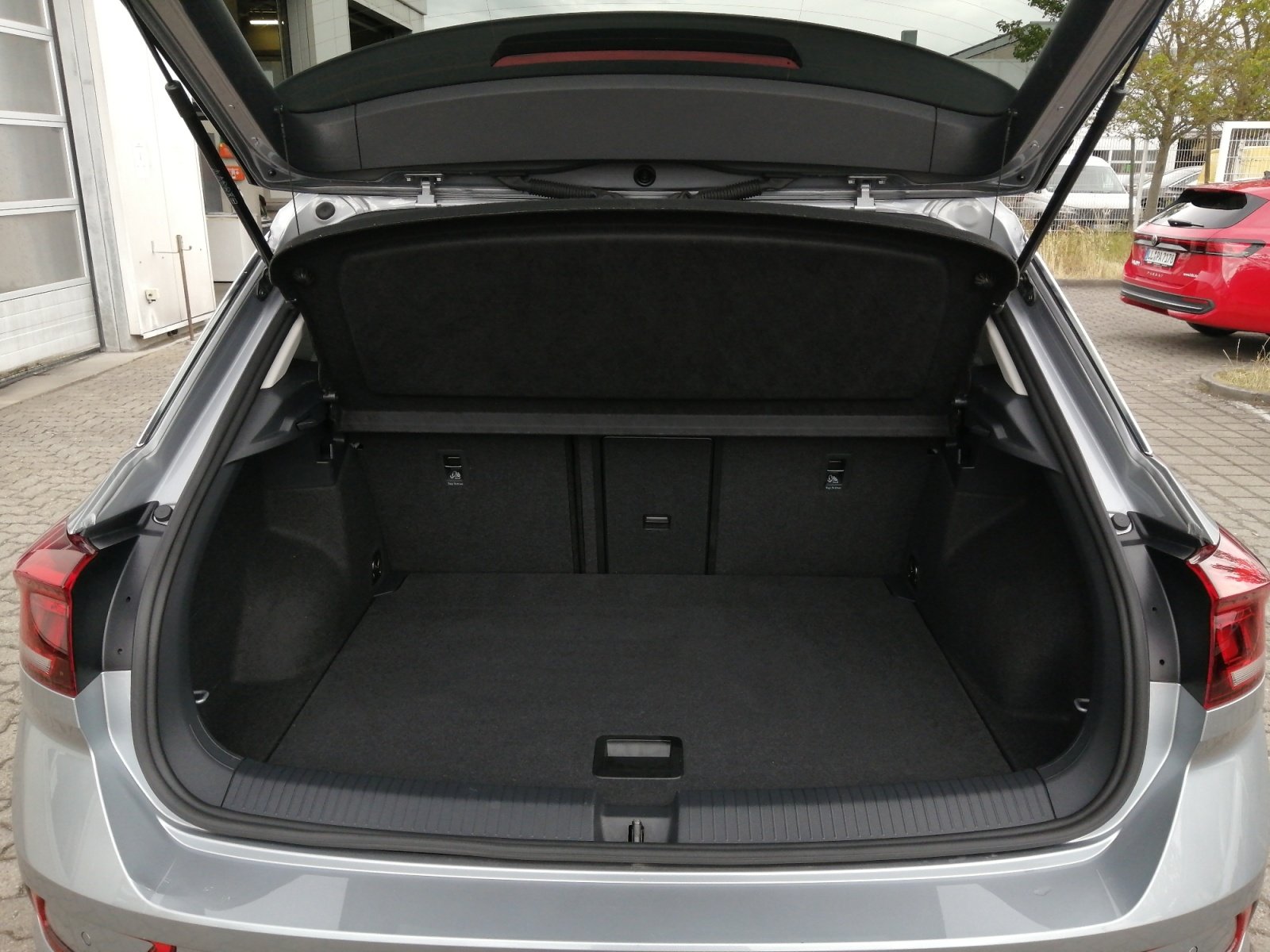 T-Roc MOVE 1.0 l TSI OPF  6-Gang PDC,Virtual,LED