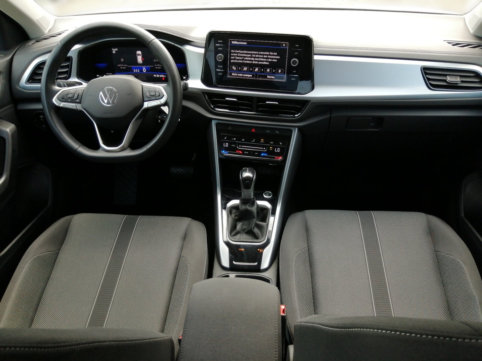 T-Roc LIFE 2.0TDI DSG Kam.,PDC,Virtual,ACC,AHK