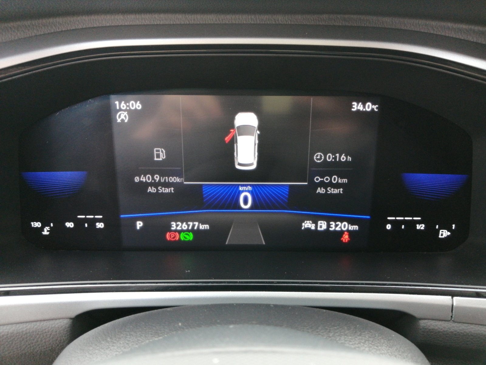 T-Roc LIFE 2.0TDI DSG Kam.,PDC,Virtual,ACC,AHK