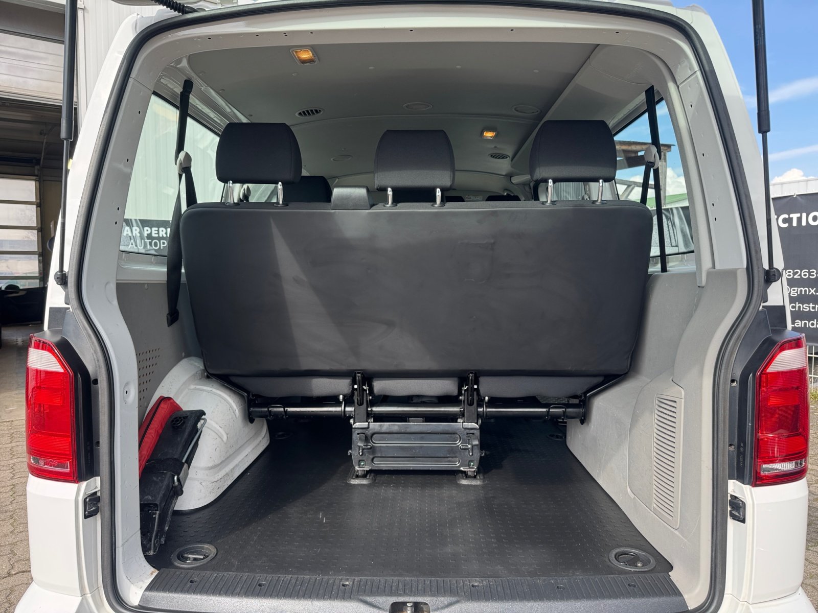 T6 Transporter 2.0TDI Kombi 8Sitzer KÜ PDC