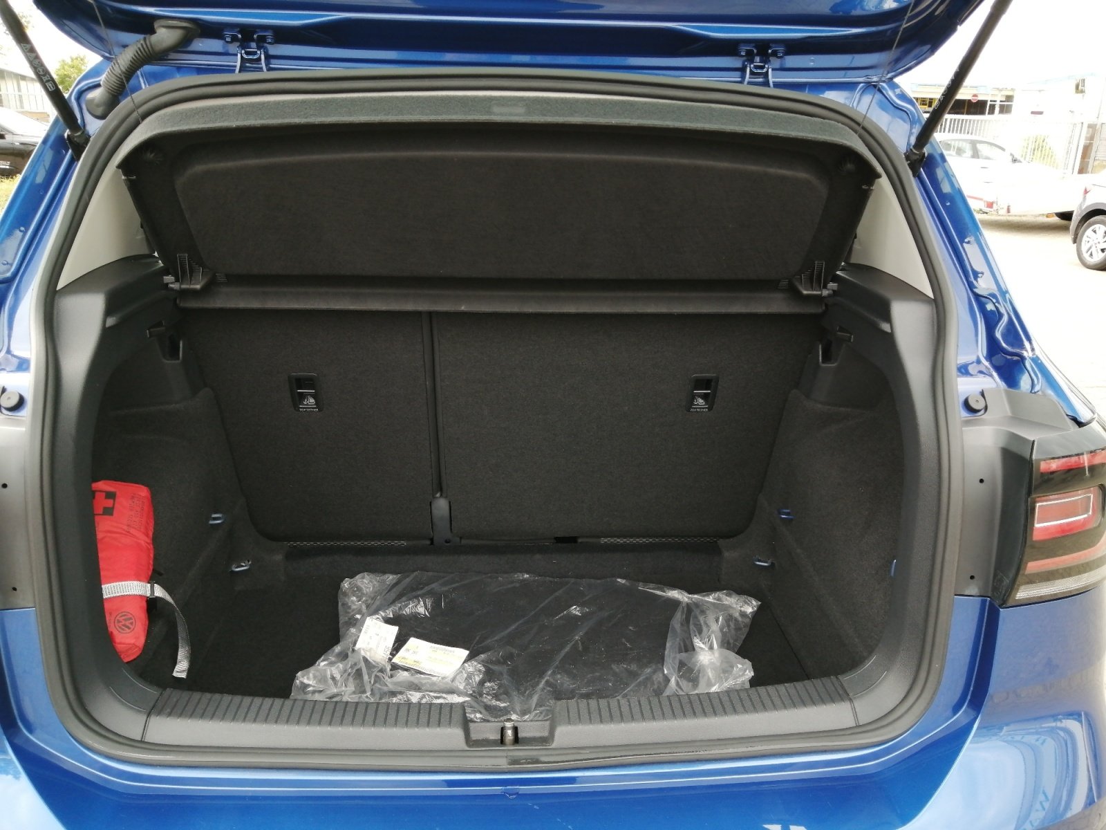 T-Cross 1.0 TSI OPF 81 kW 6-Gang PDC,AHK,2xKlima