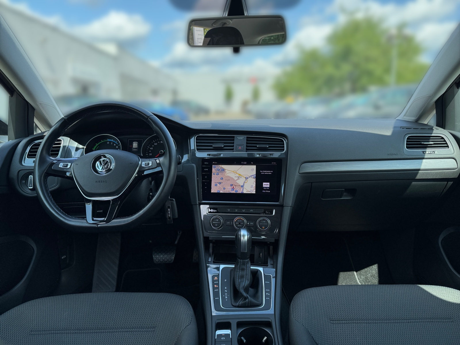Golf VII e-GOLF ,PDC,Navi,LED,2xKlima,LM