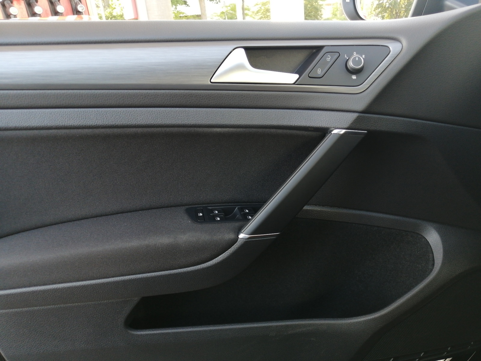 Golf VII e-GOLF ,PDC,Navi,LED,2xKlima,LM