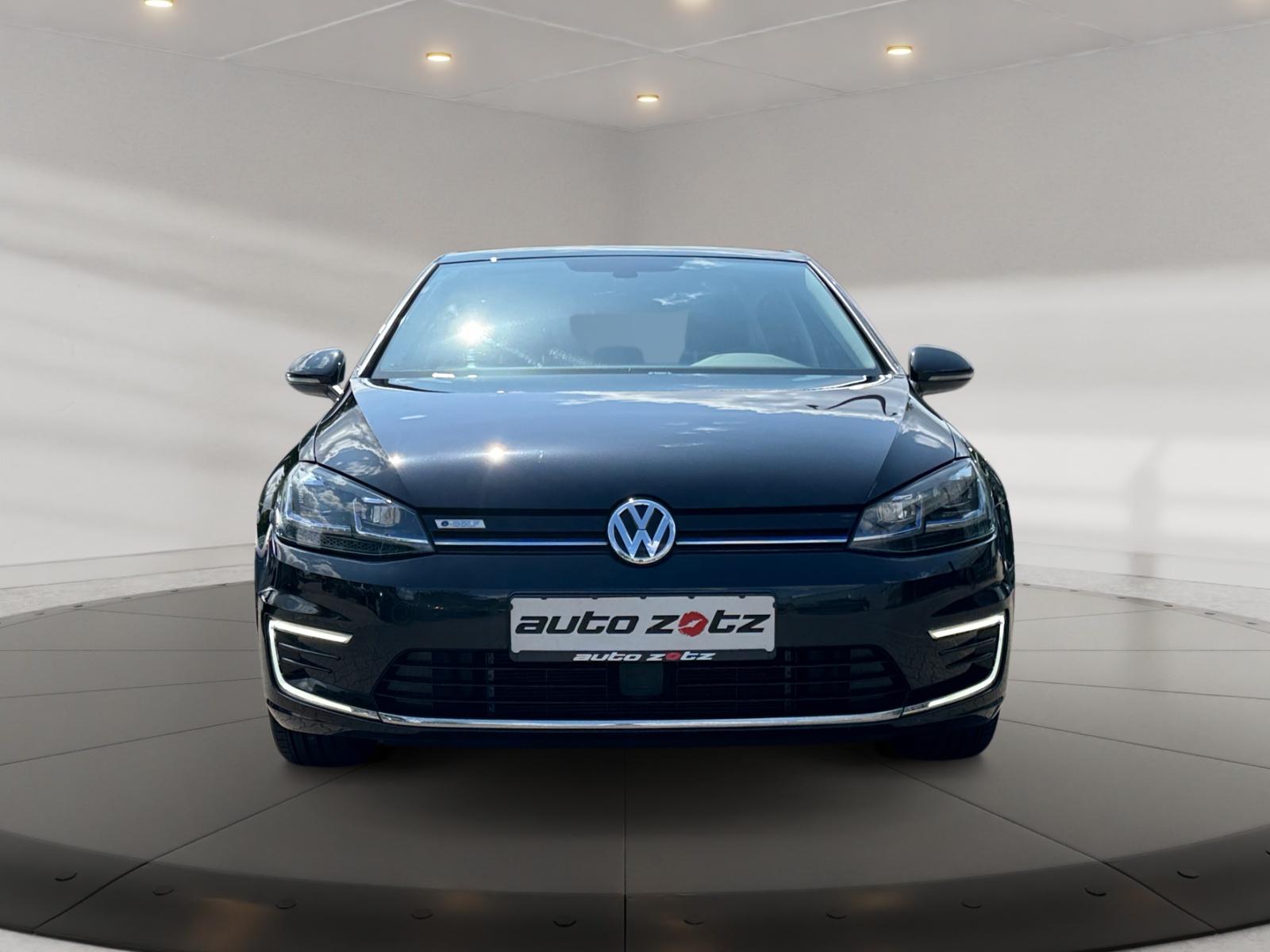 Golf VII e-GOLF ,PDC,Navi,LED,2xKlima,LM