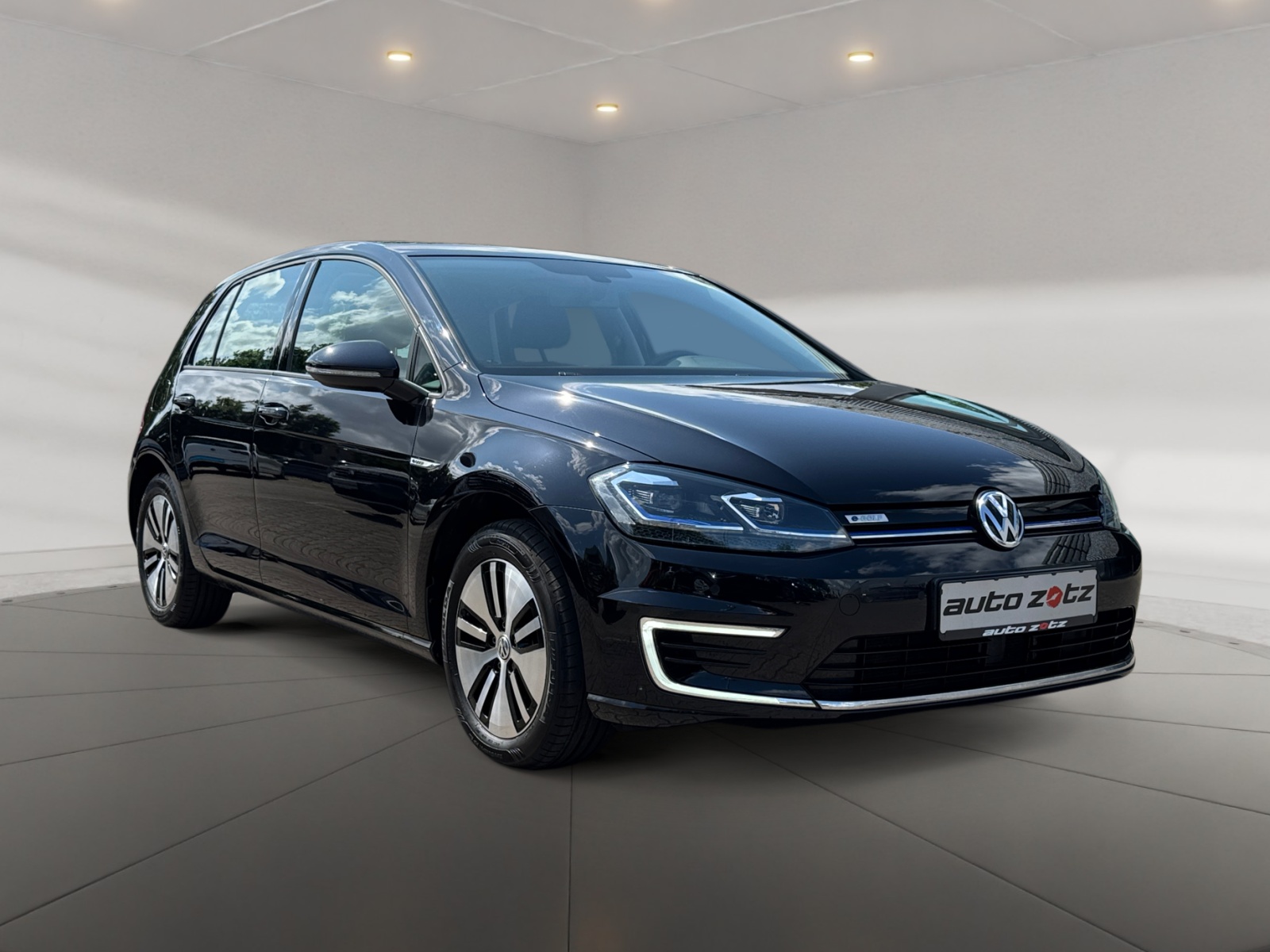 Golf VII e-GOLF ,PDC,Navi,LED,2xKlima,LM