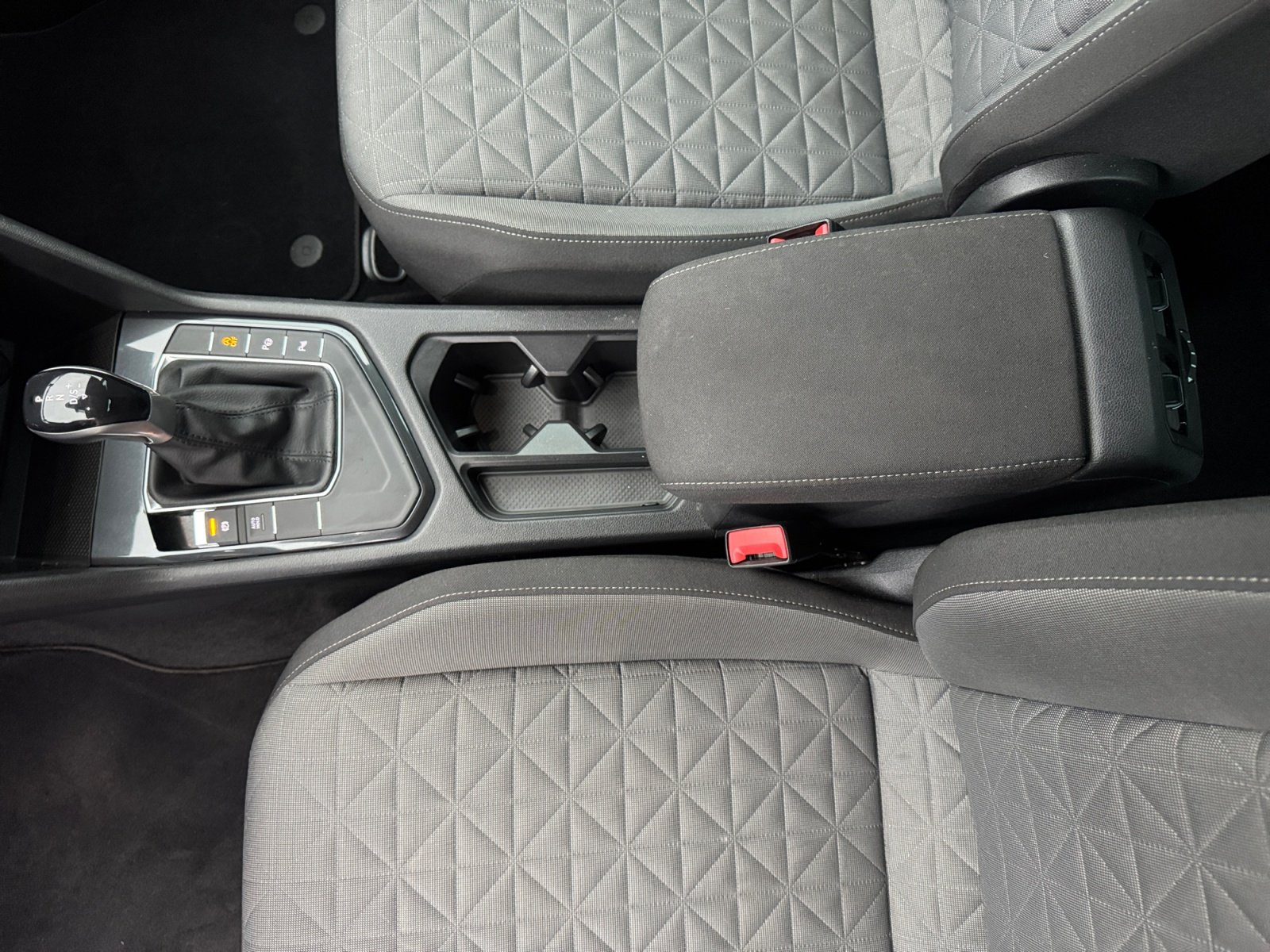 Tiguan Life 2.0 TDI DSG Kam.,PDC,ACC,AHK,LED,AUT