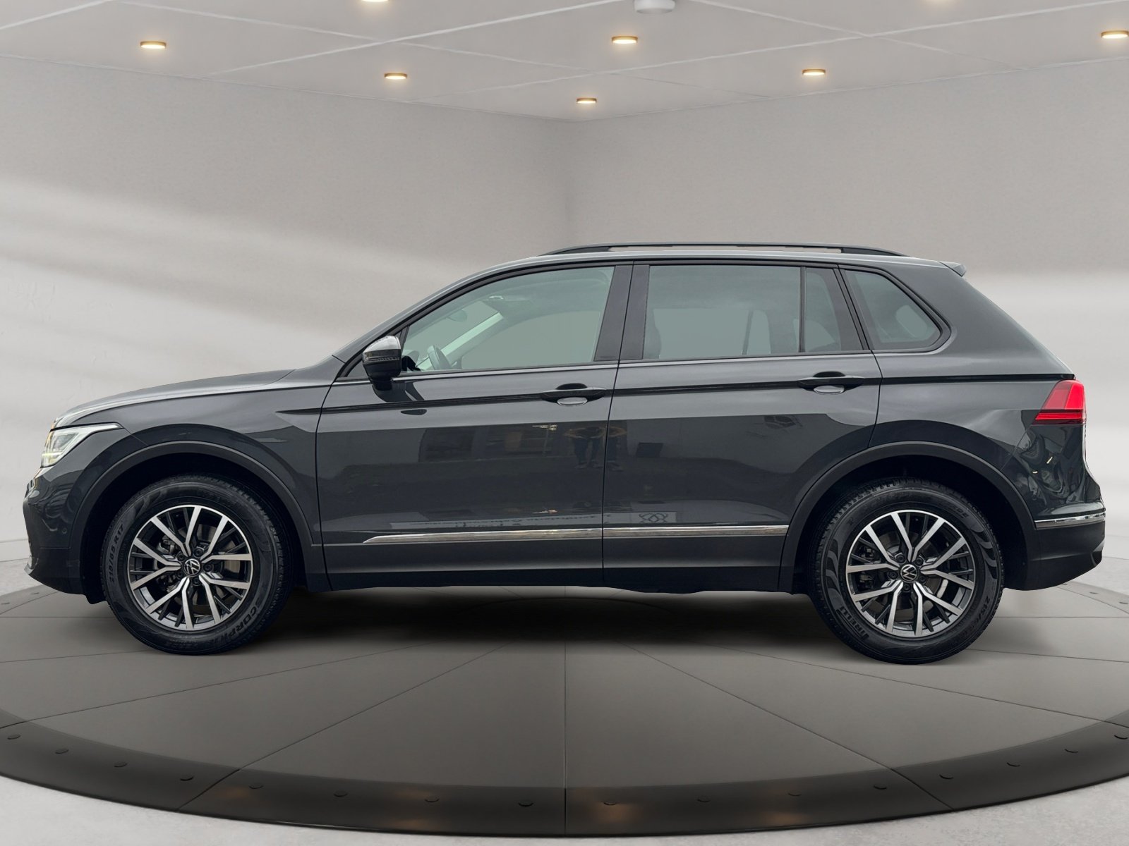 Tiguan Life 2.0 TDI DSG Kam.,PDC,ACC,AHK,LED,AUT