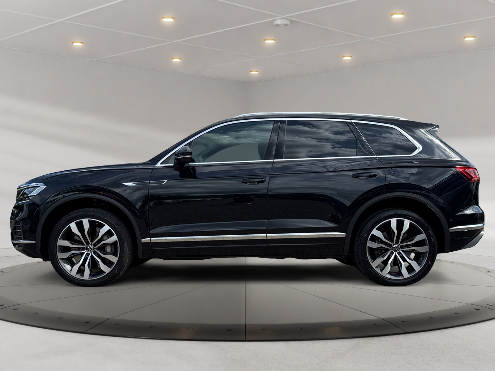 Touareg 3.0TSI eHybrid 4MOTION HUD,PDC