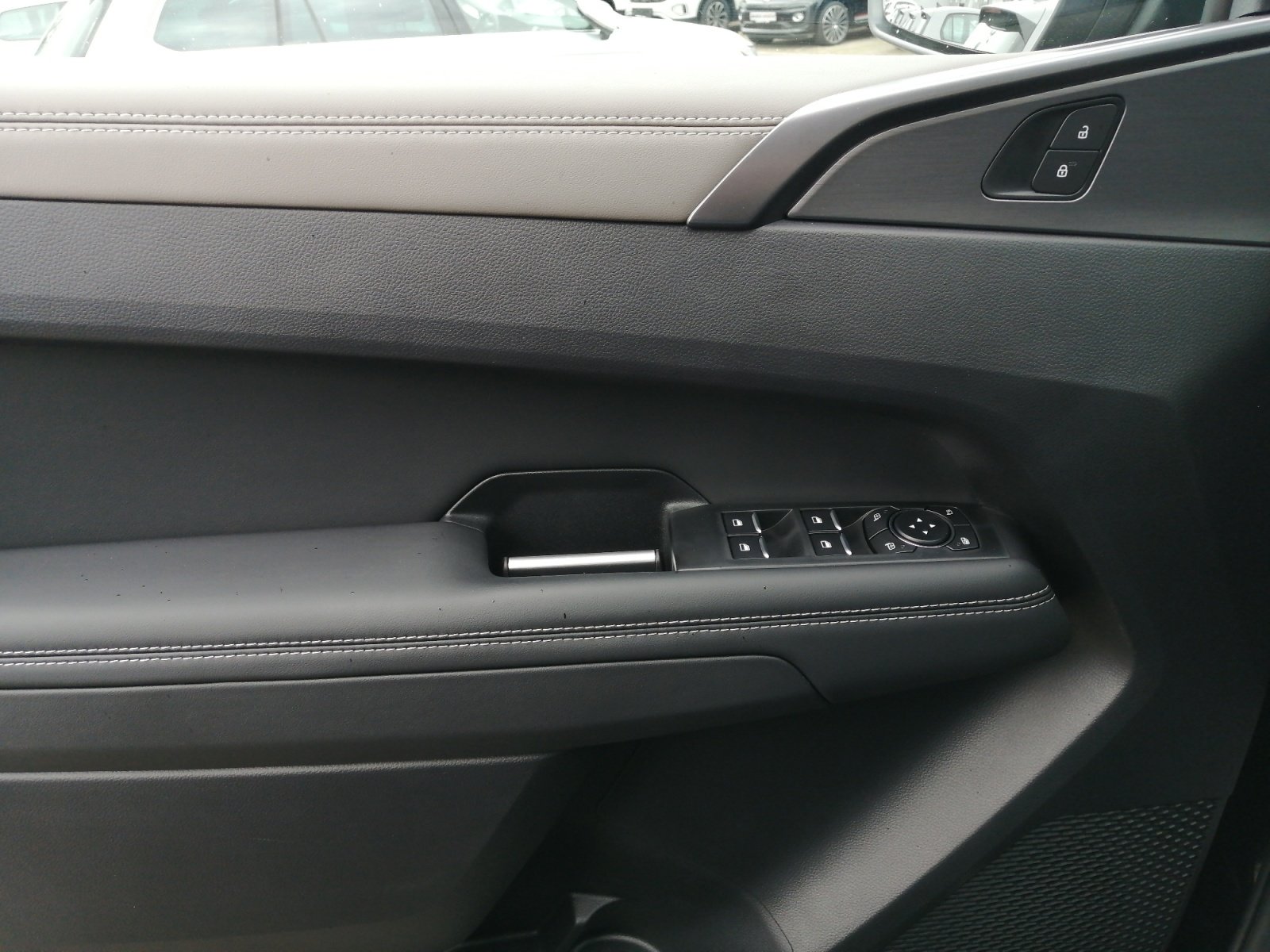 Amarok 3.0TDI AVENTURA Standheizung AHK 5Jahre