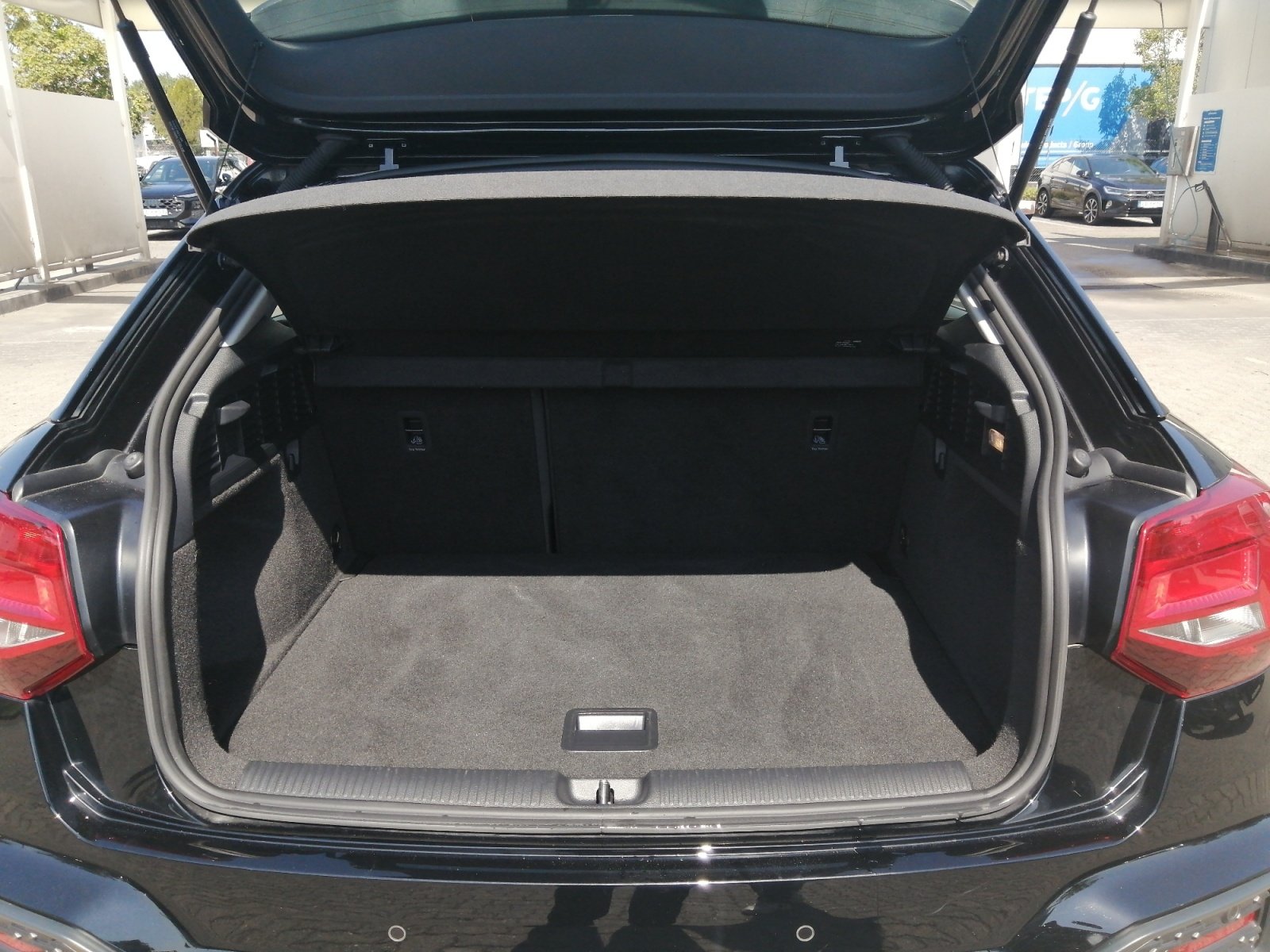 Q2 35 TDI quattro S tronic Kam.,PDC,ACC,AHK,LED