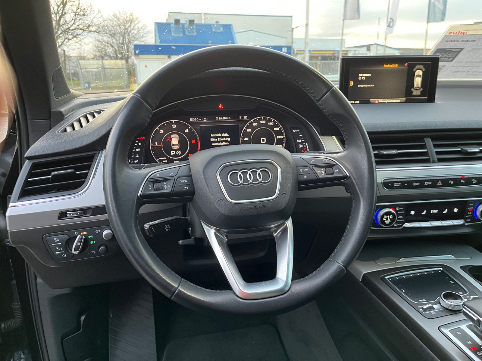 Q7 SUV ,Luft,PANO,PDC,Virtual,HUD,AHK,Navi,LED