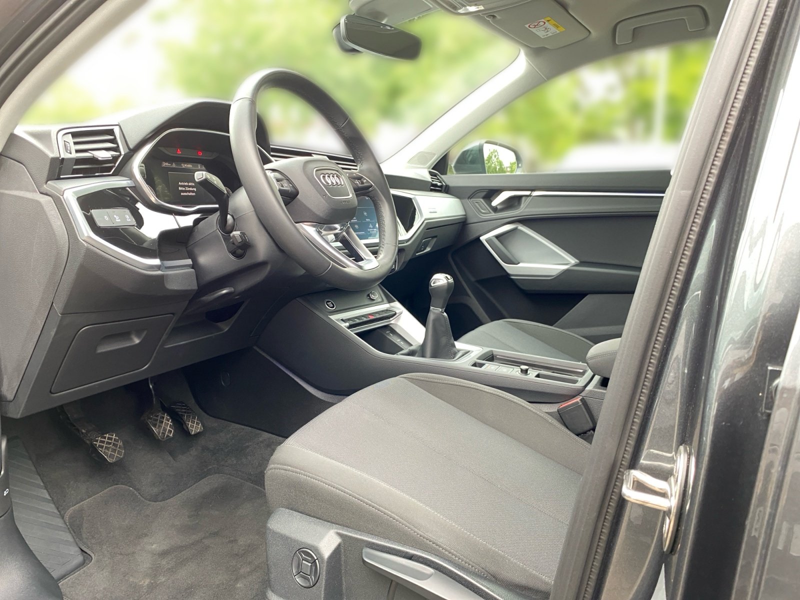 Q3 Sportback S line 35 TFSI Schaltgetriebe PDC