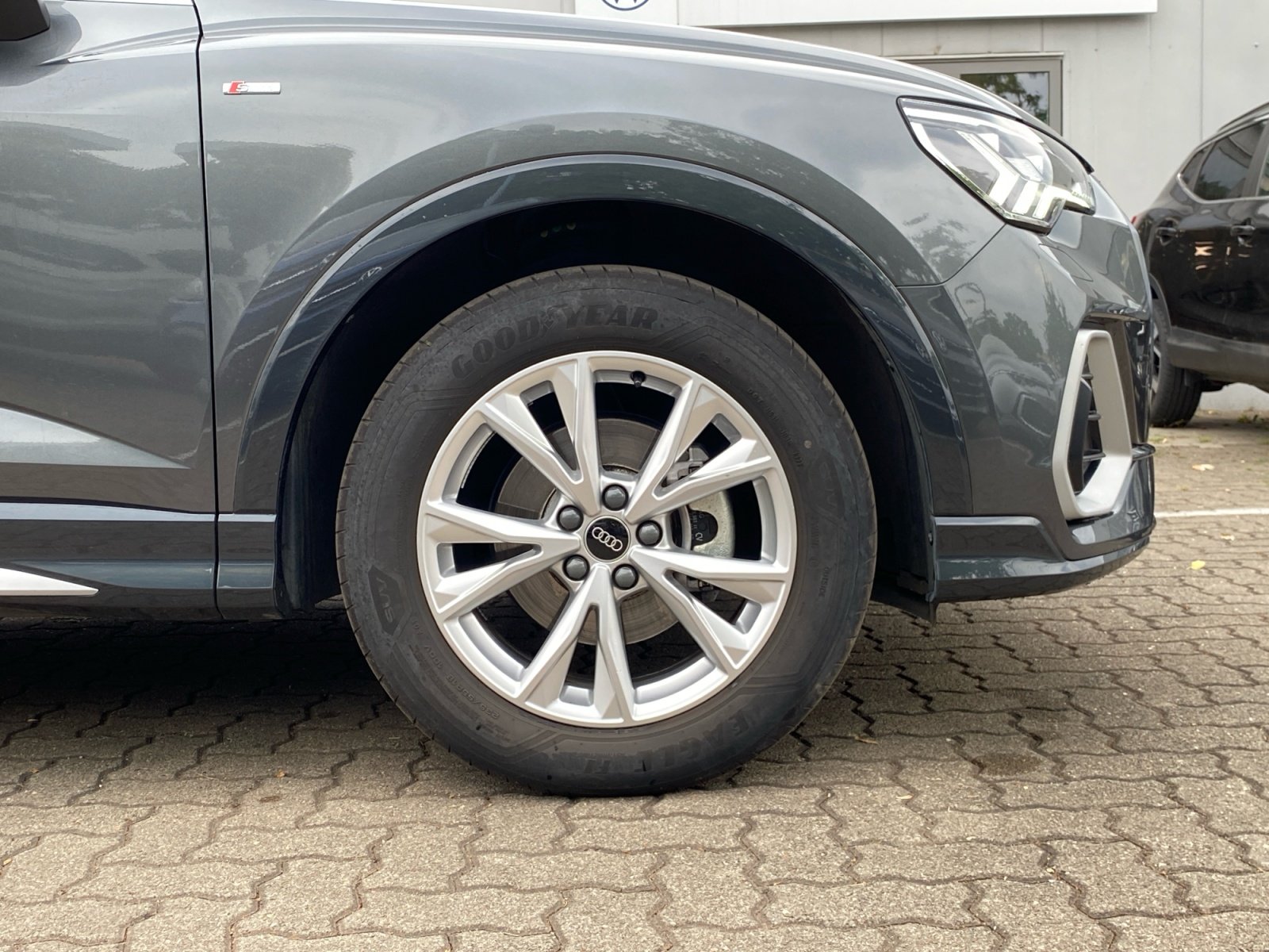 Q3 Sportback S line 35 TFSI Schaltgetriebe PDC