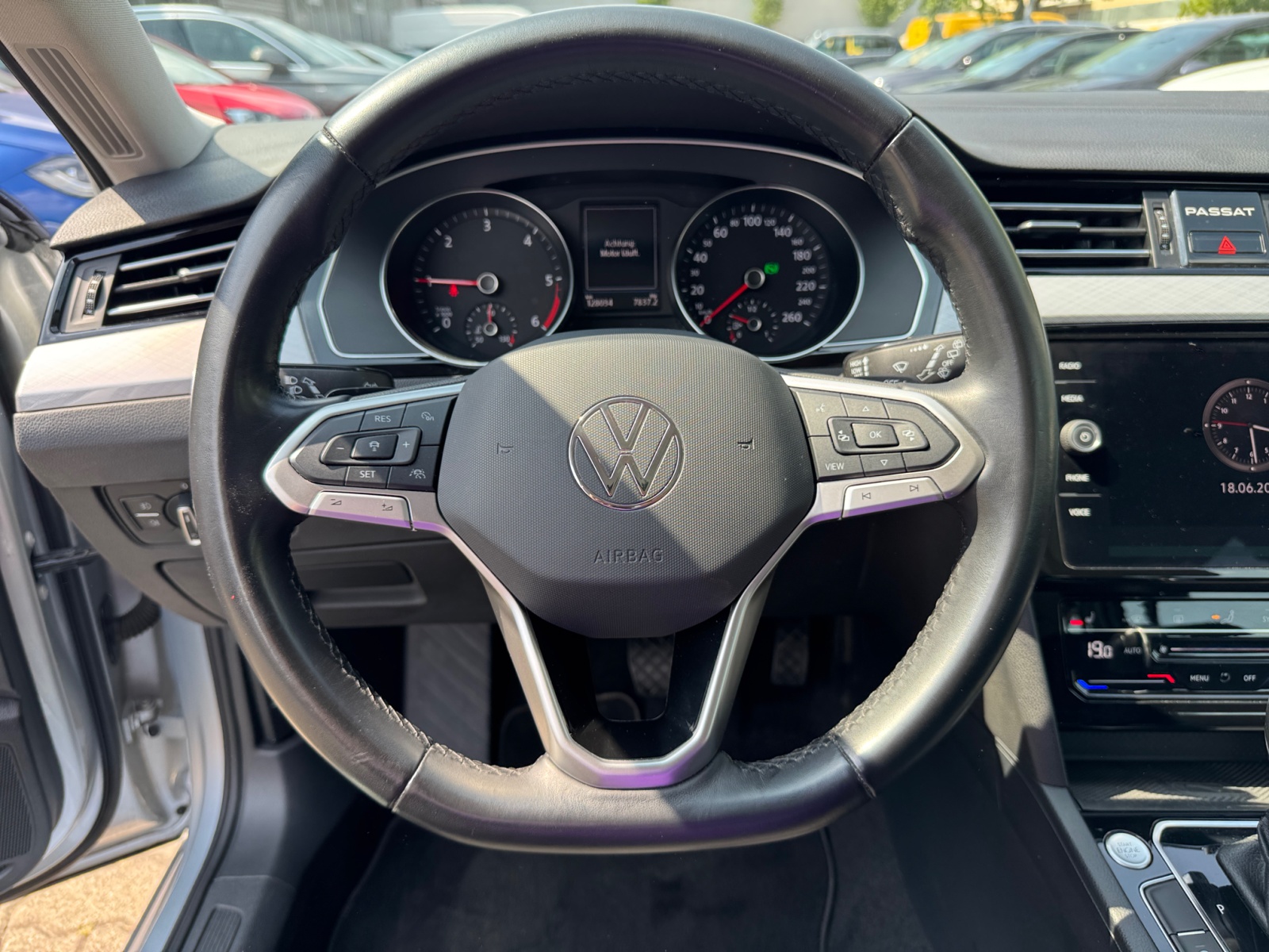 Passat Variant 2.0TDI Business DSG ,PDC,Massage