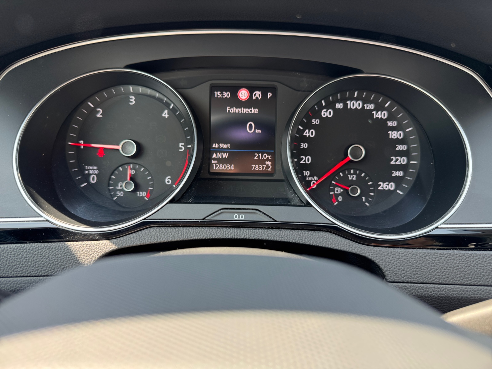 Passat Variant 2.0TDI Business DSG ,PDC,Massage