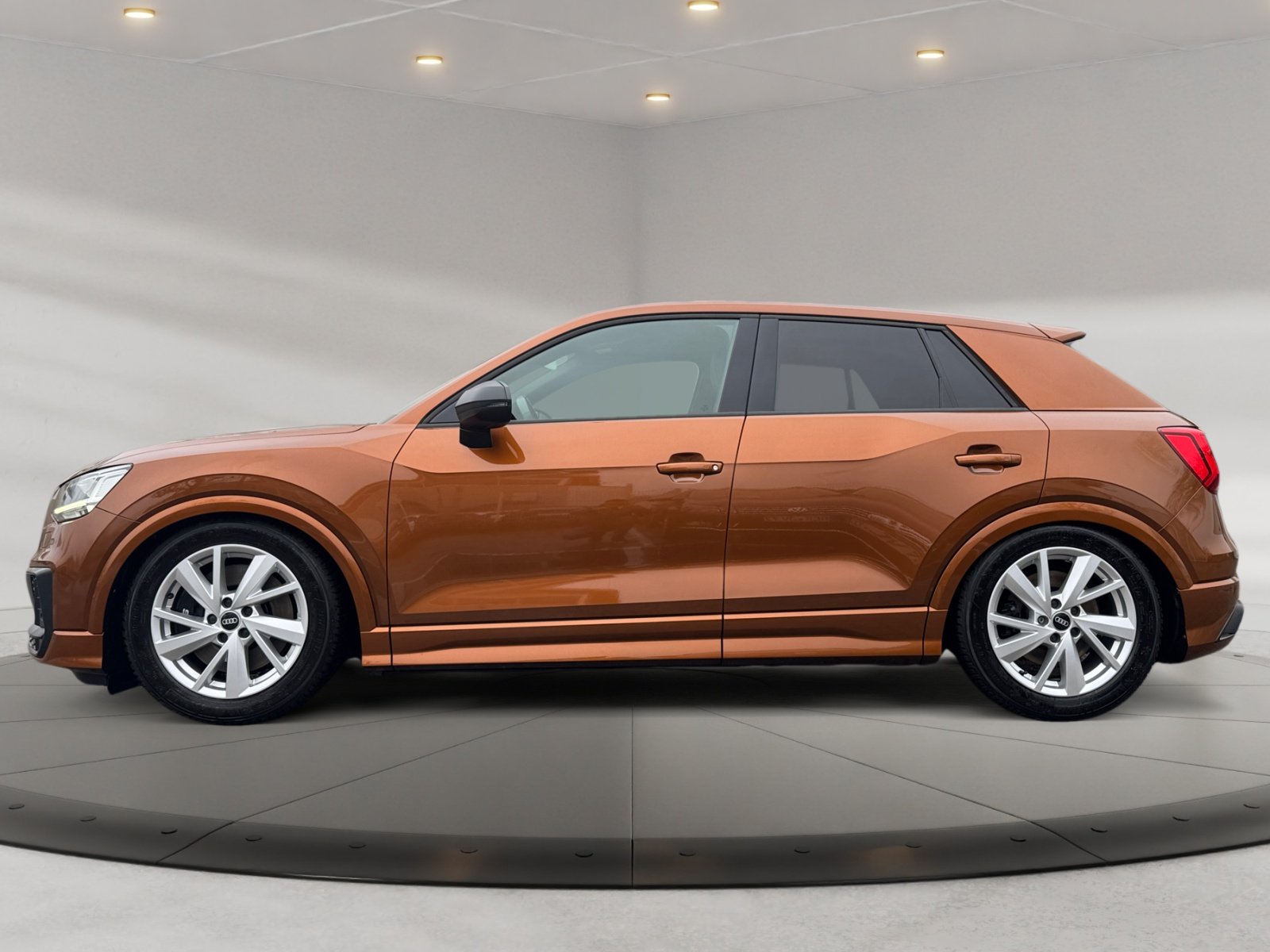 SQ2 BO,PDC,LED,Leder,Navi,AUT,KlimaA,LM,SHZ