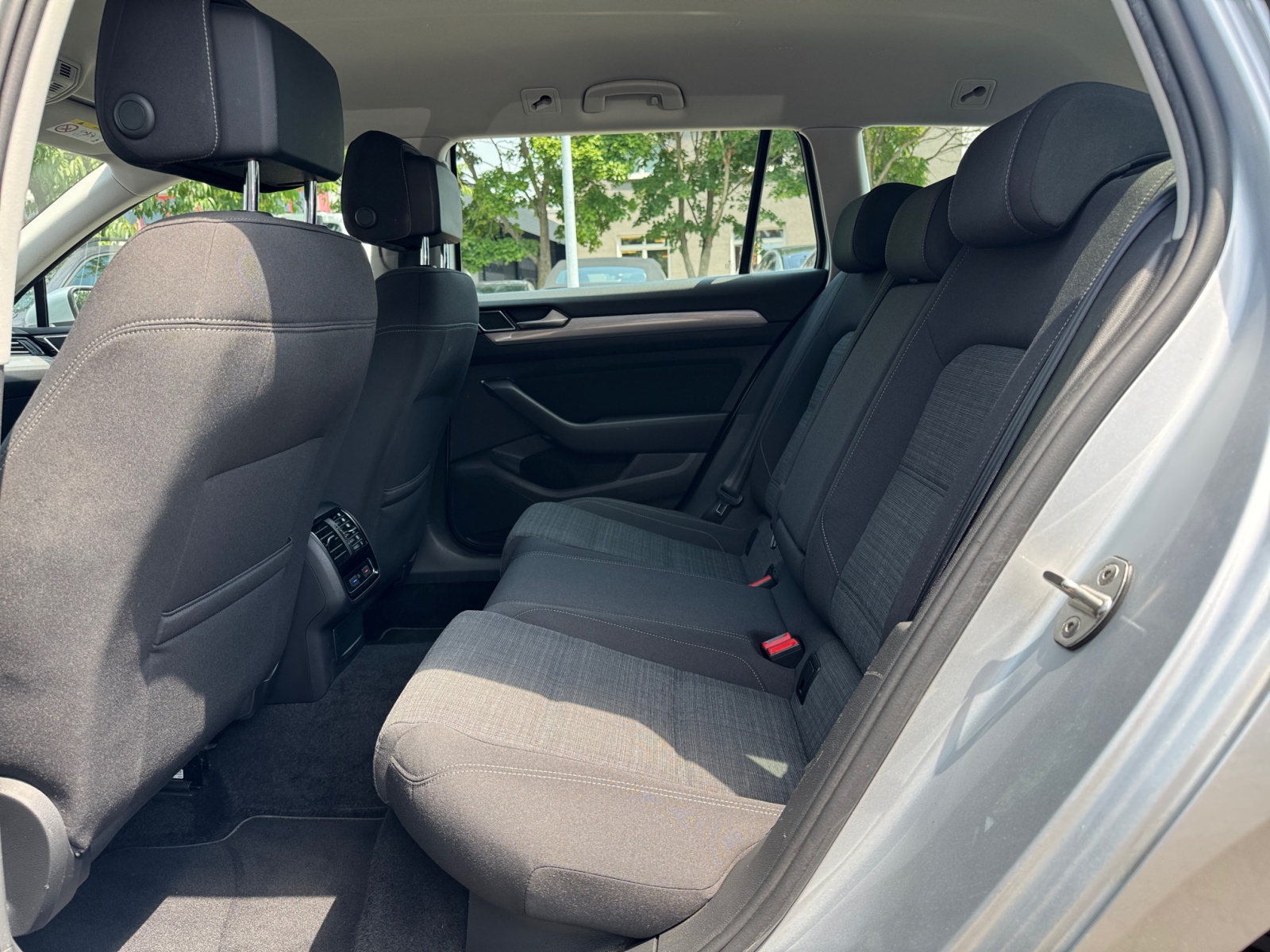 Passat Variant 2.0TDI Business DSG ,PDC,Massage