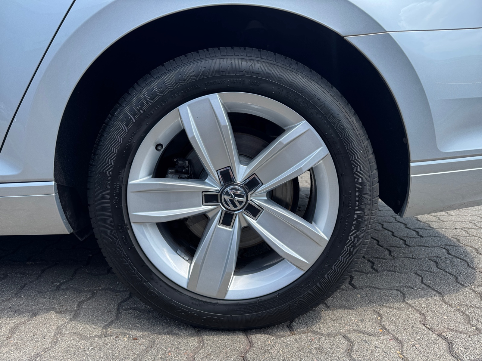 Passat Variant 2.0TDI Business DSG ,PDC,Massage