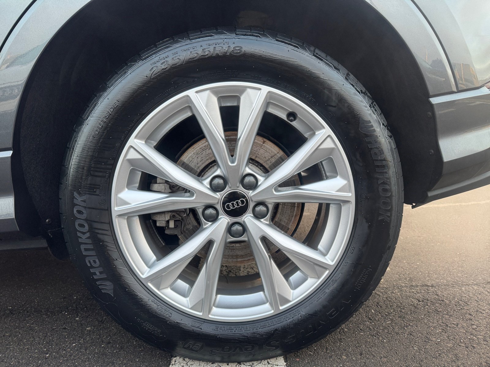 Q3 TFSI e S line 45 TFSI e 180(245)  S tronic