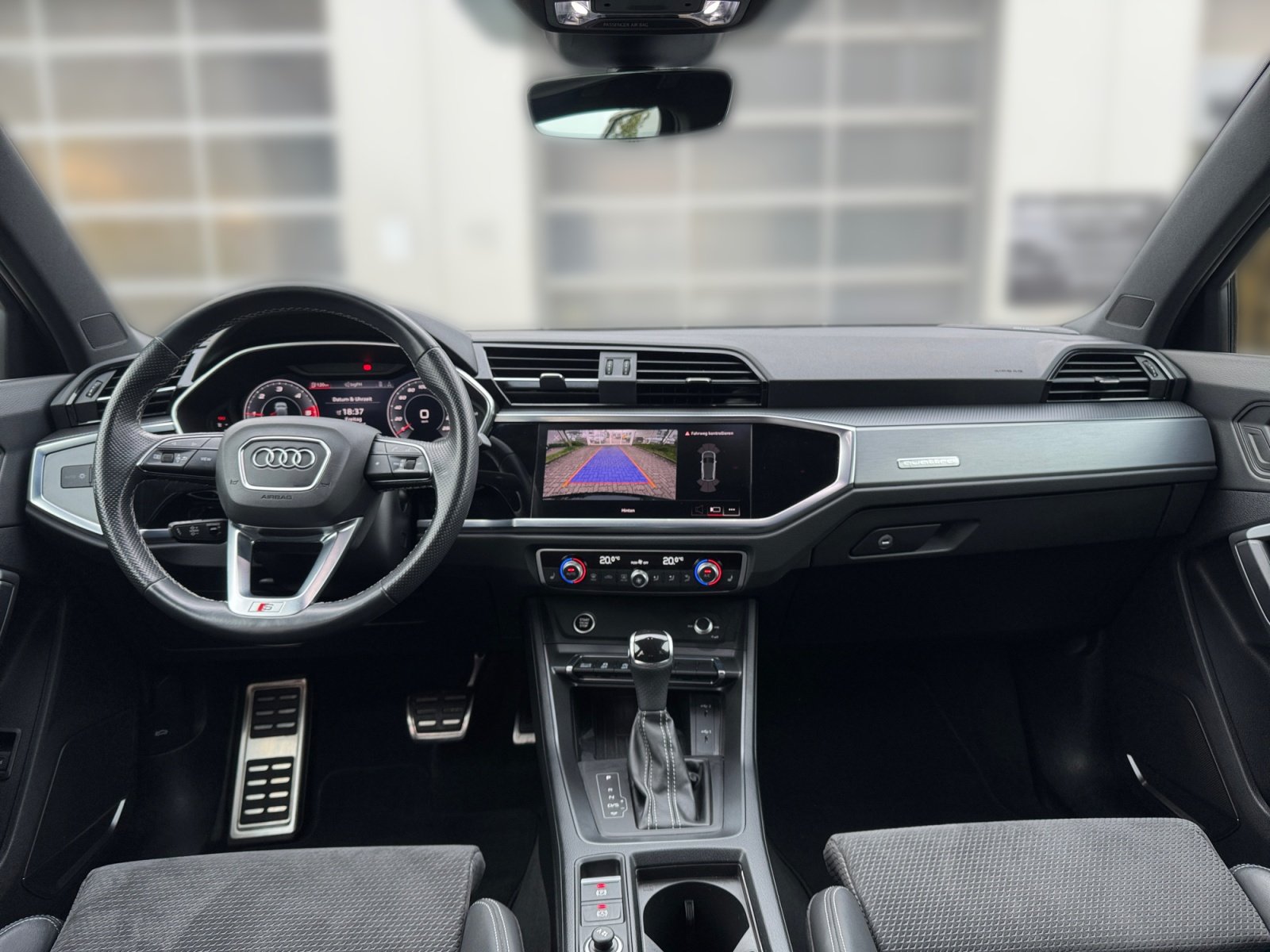 Q3 S line 40TDI quattro S tronic BO,S Line,Kam.