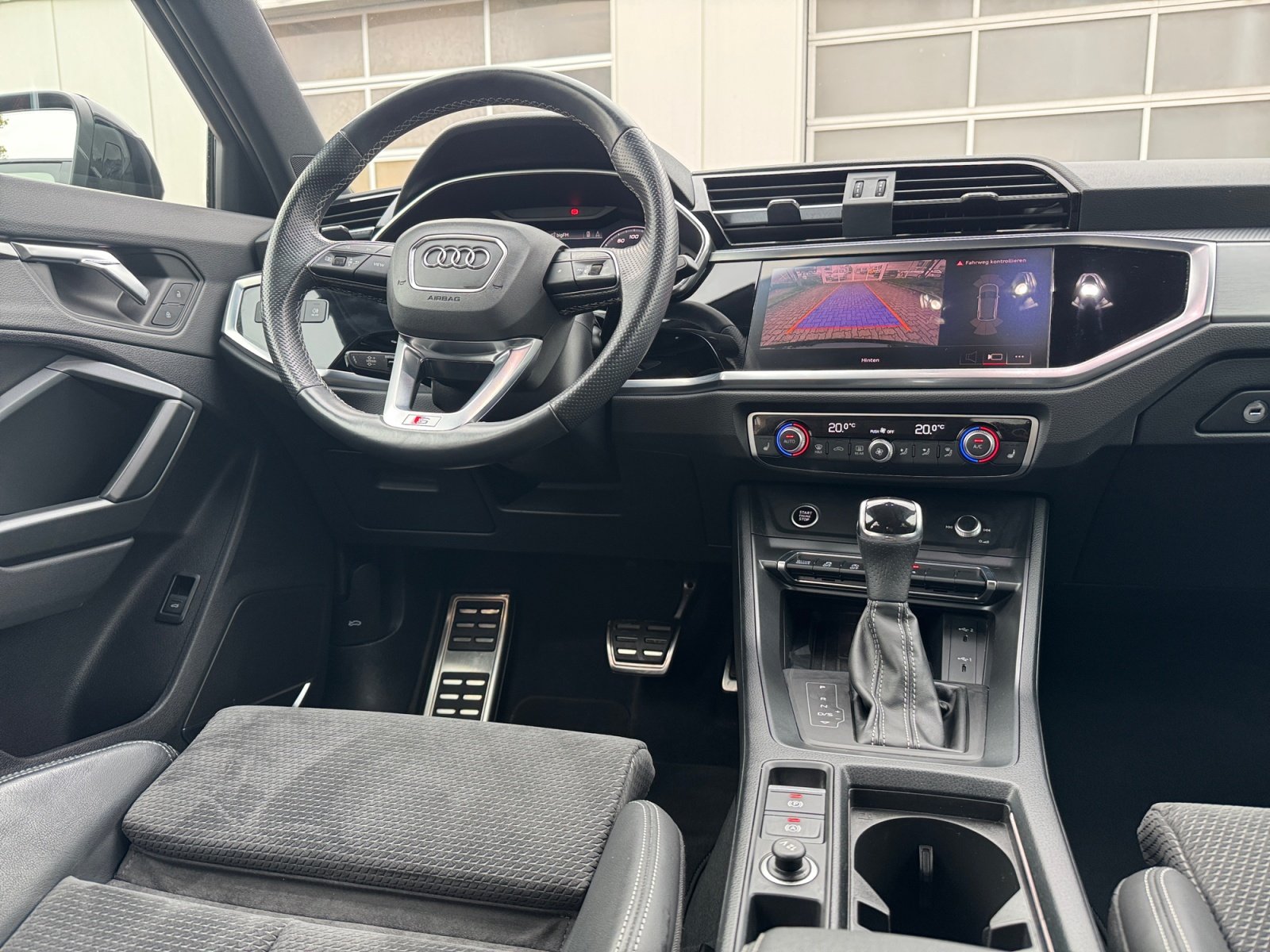 Q3 S line 40TDI quattro S tronic BO,S Line,Kam.