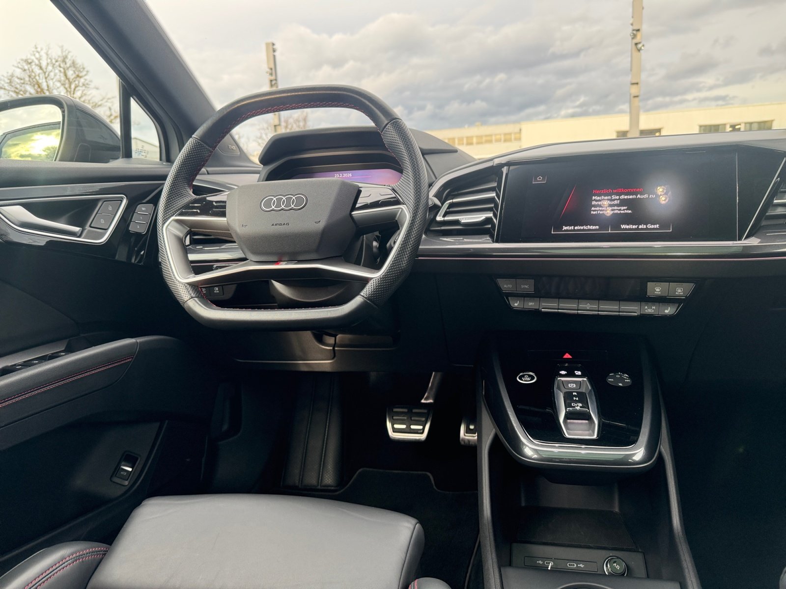 Q4 Sportback e-tron 50 quattro 220 kW S Line,HUD