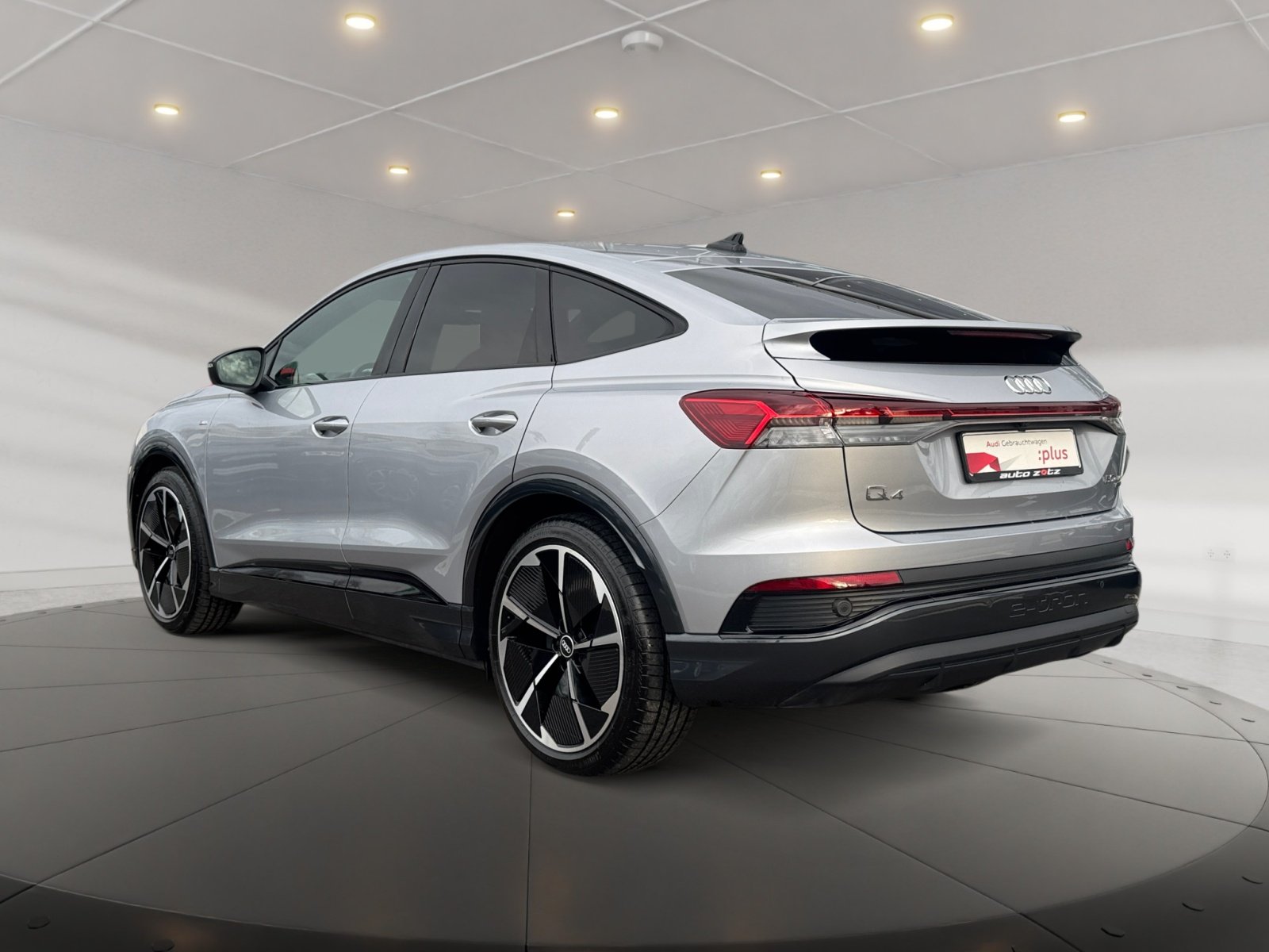 Q4 Sportback e-tron 50 quattro 220 kW S Line,HUD