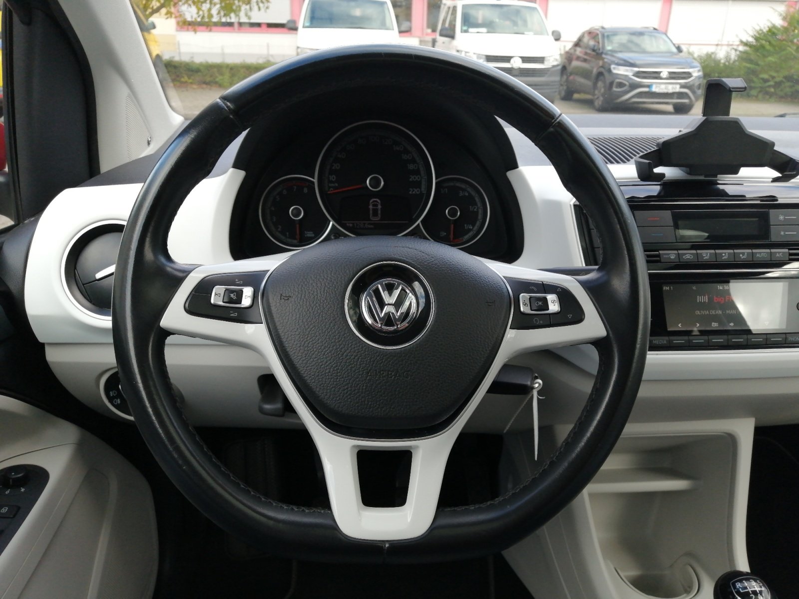 up! move up! 1.0 TSI 66 kW PANORAMADACH PANO,LM