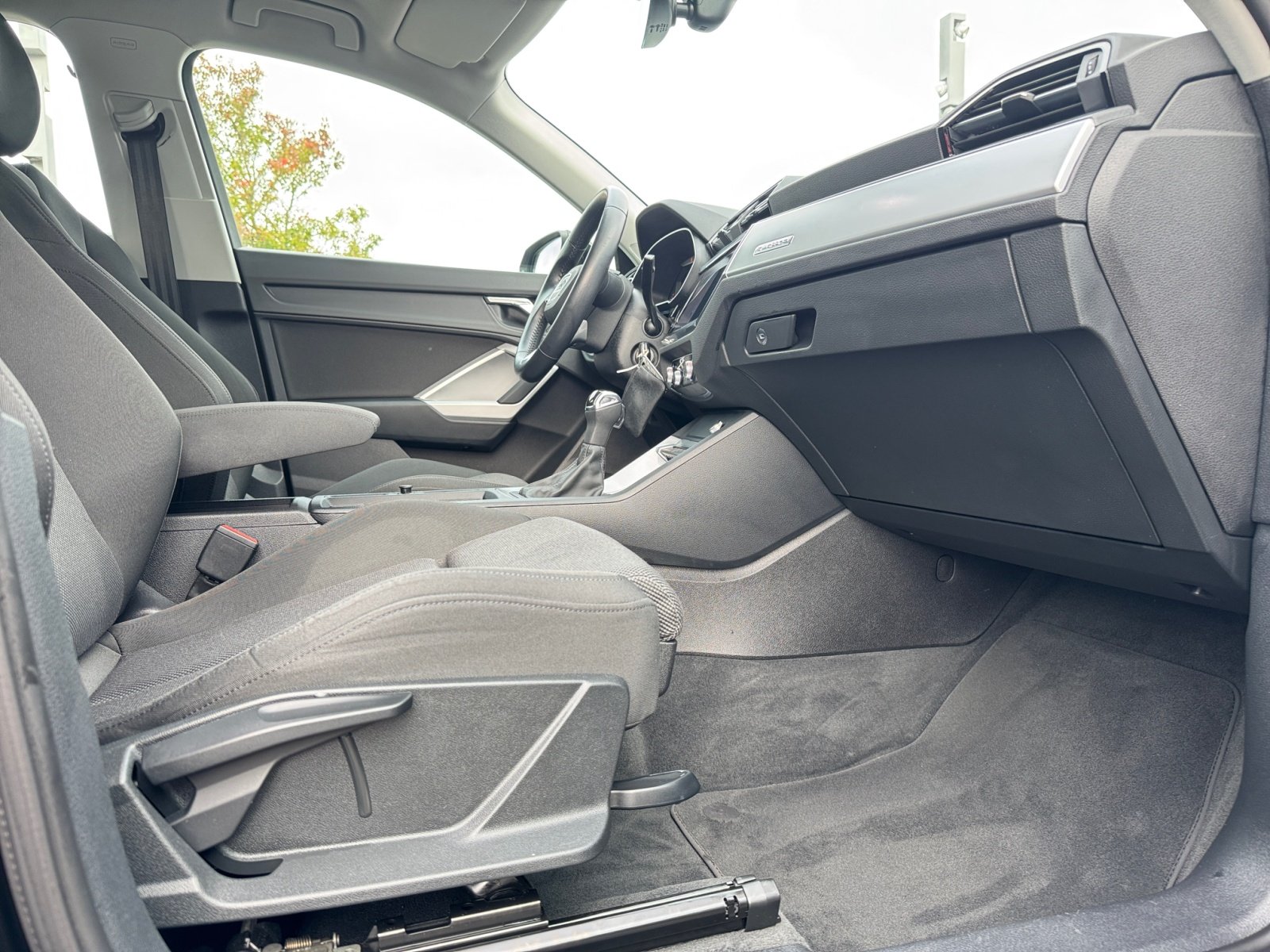 Q3 SUV 40TFSI quattro S tronic PDC,Virtual,LED