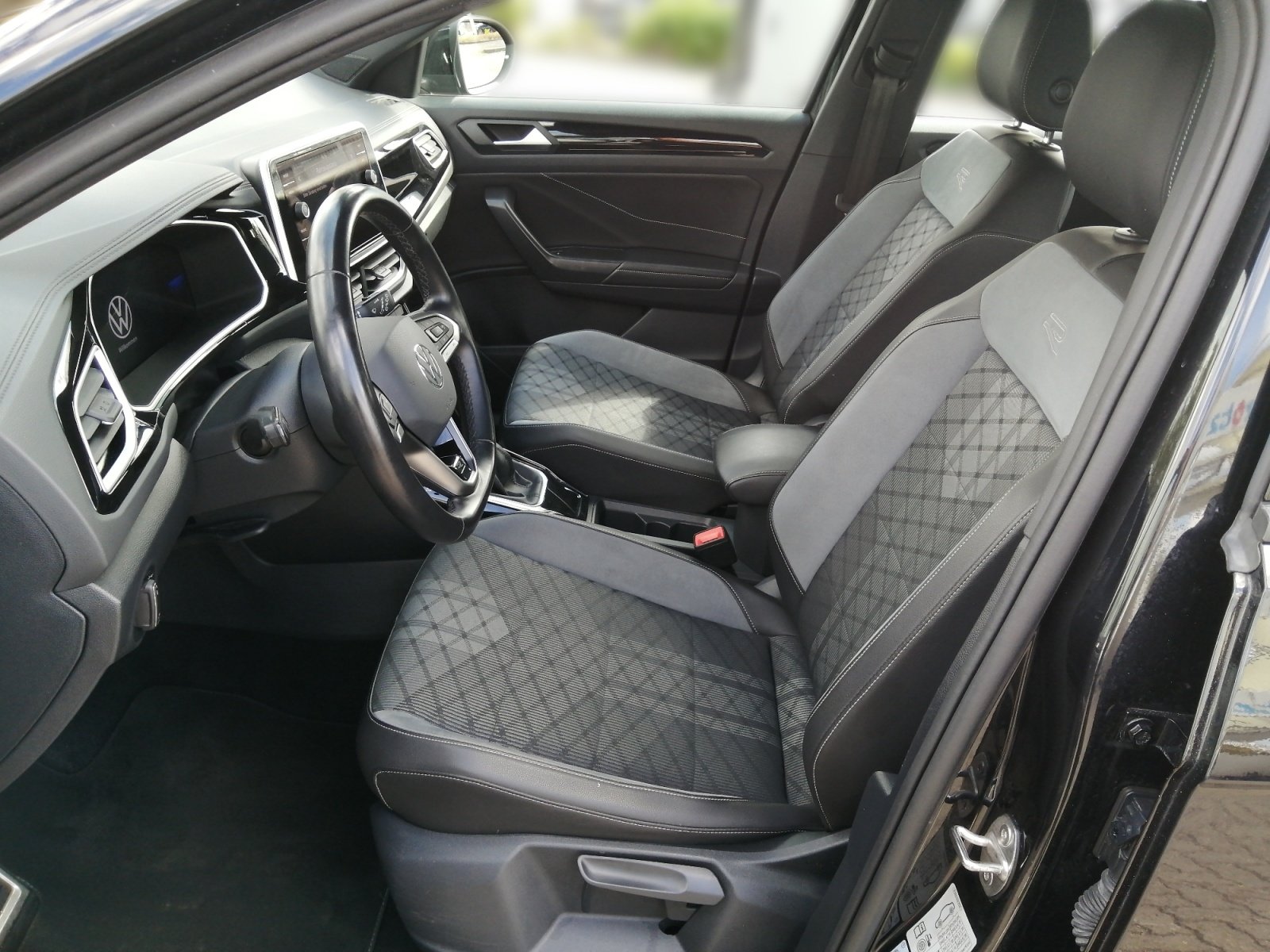 T-Roc R-Line 2.0 TDI Kam.,PDC,Virtual,ACC,LED