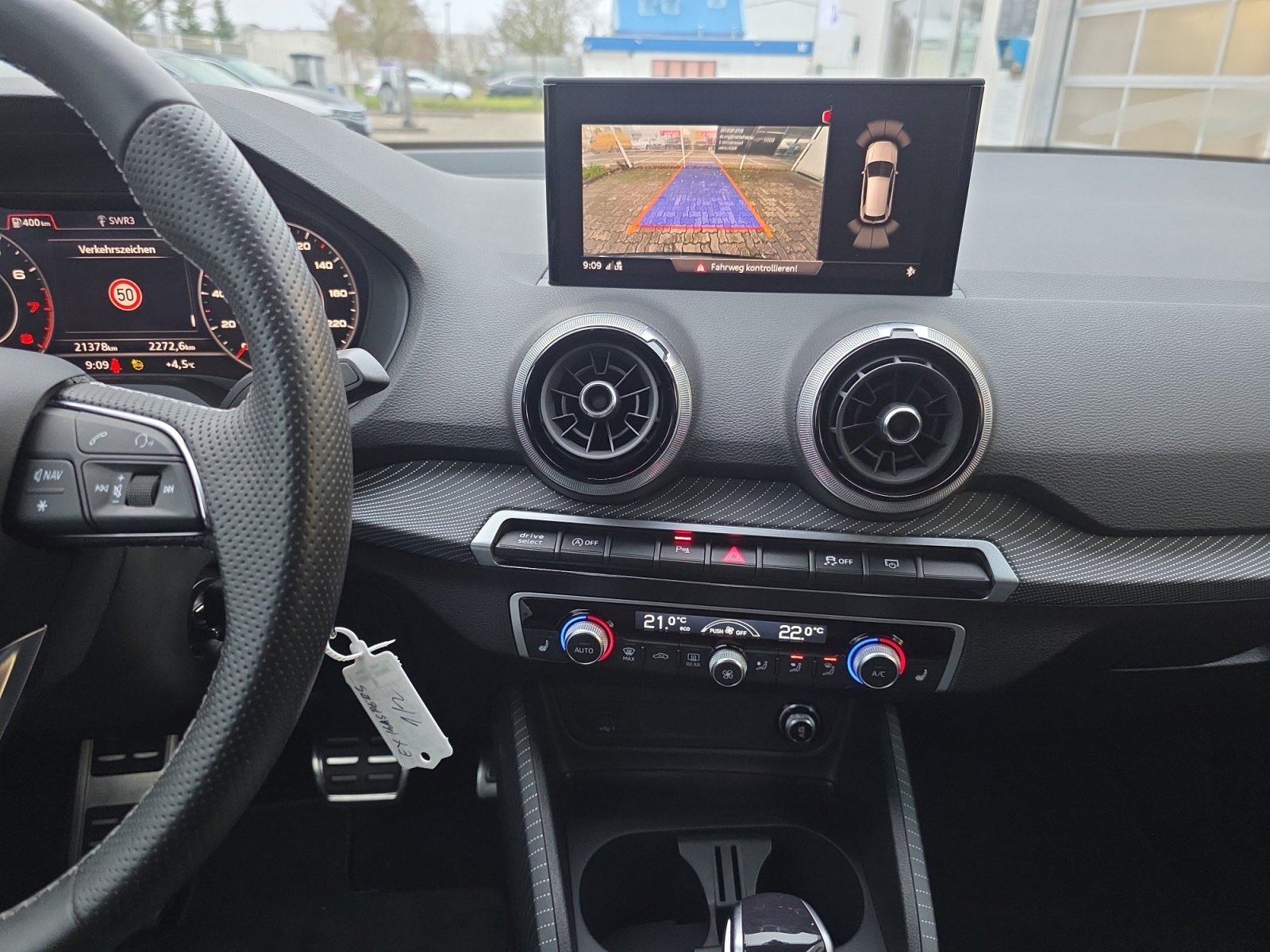 Q2 S line 35 TFSI S tronic S Line,matrix,Kam.