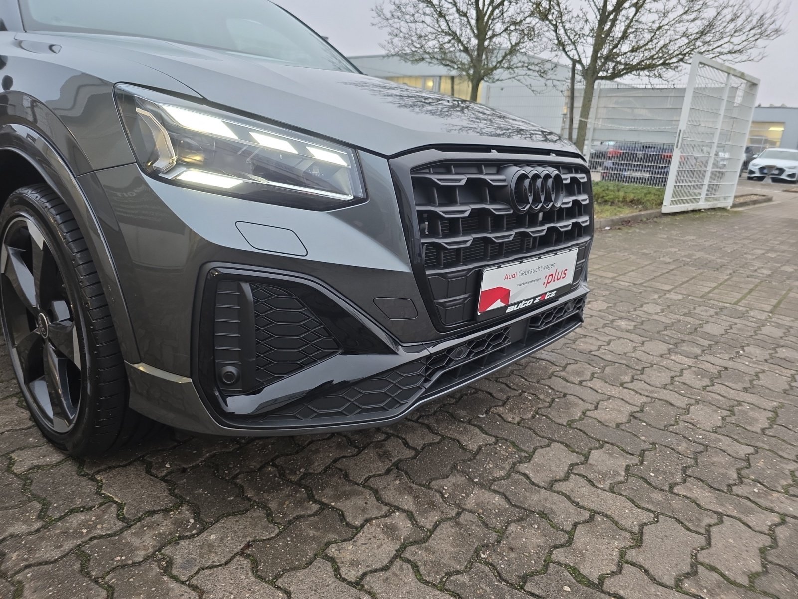 Q2 S line 35 TFSI S tronic S Line,matrix,Kam.