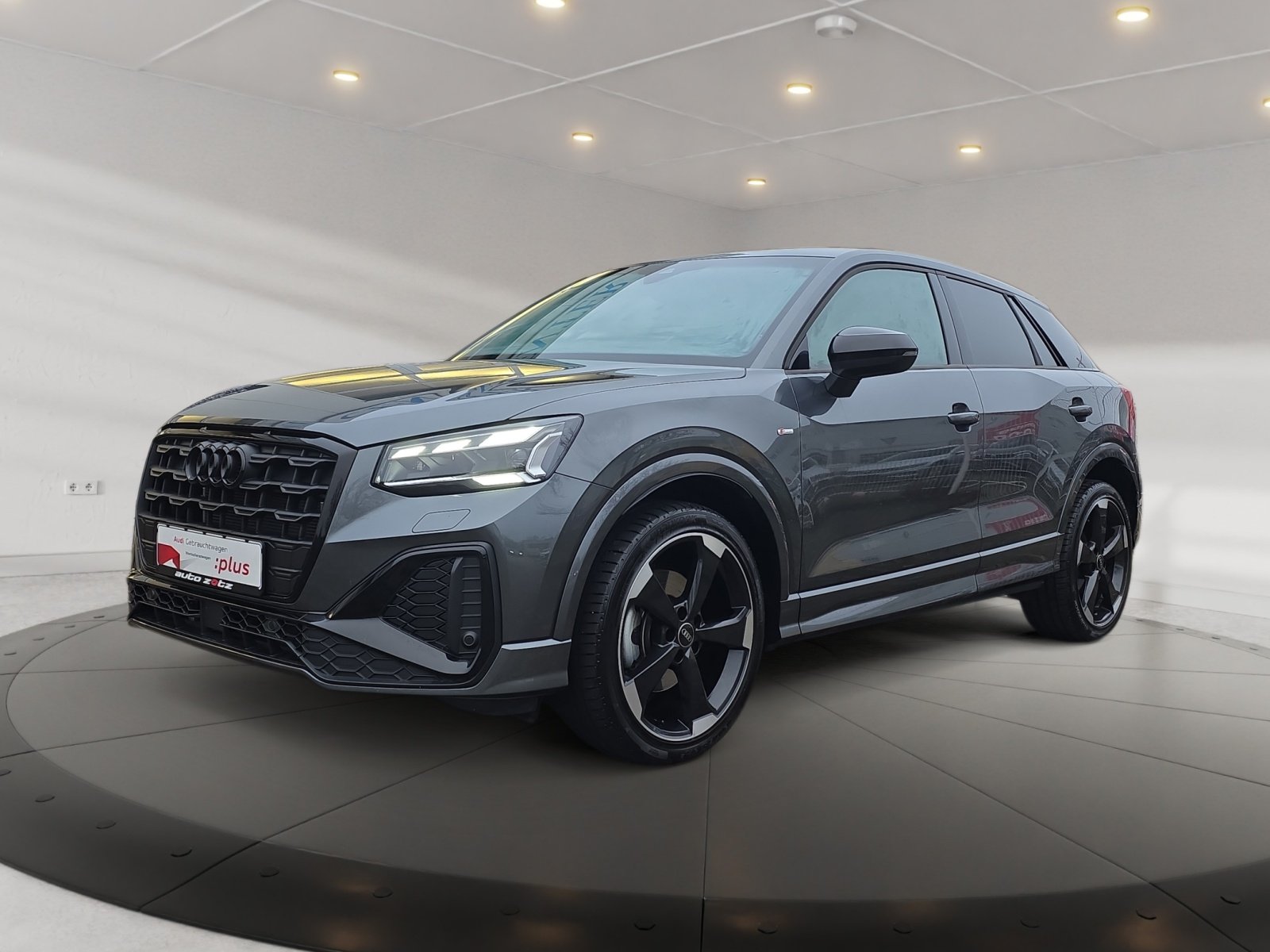 Q2 S line 35 TFSI S tronic S Line,matrix,Kam.