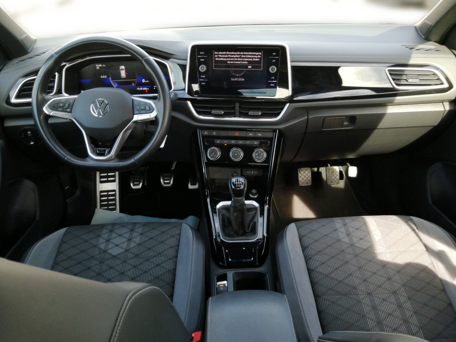 T-Roc R-Line 2.0 TDI Kam.,PDC,Virtual,ACC,LED