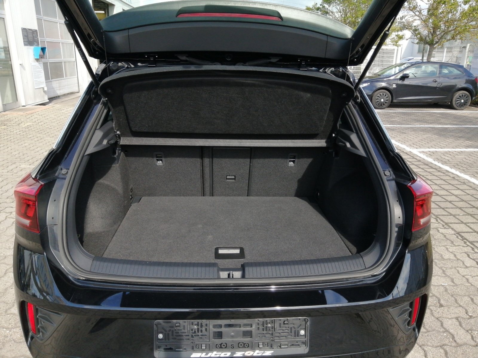 T-Roc R-Line 2.0 TDI Kam.,PDC,Virtual,ACC,LED