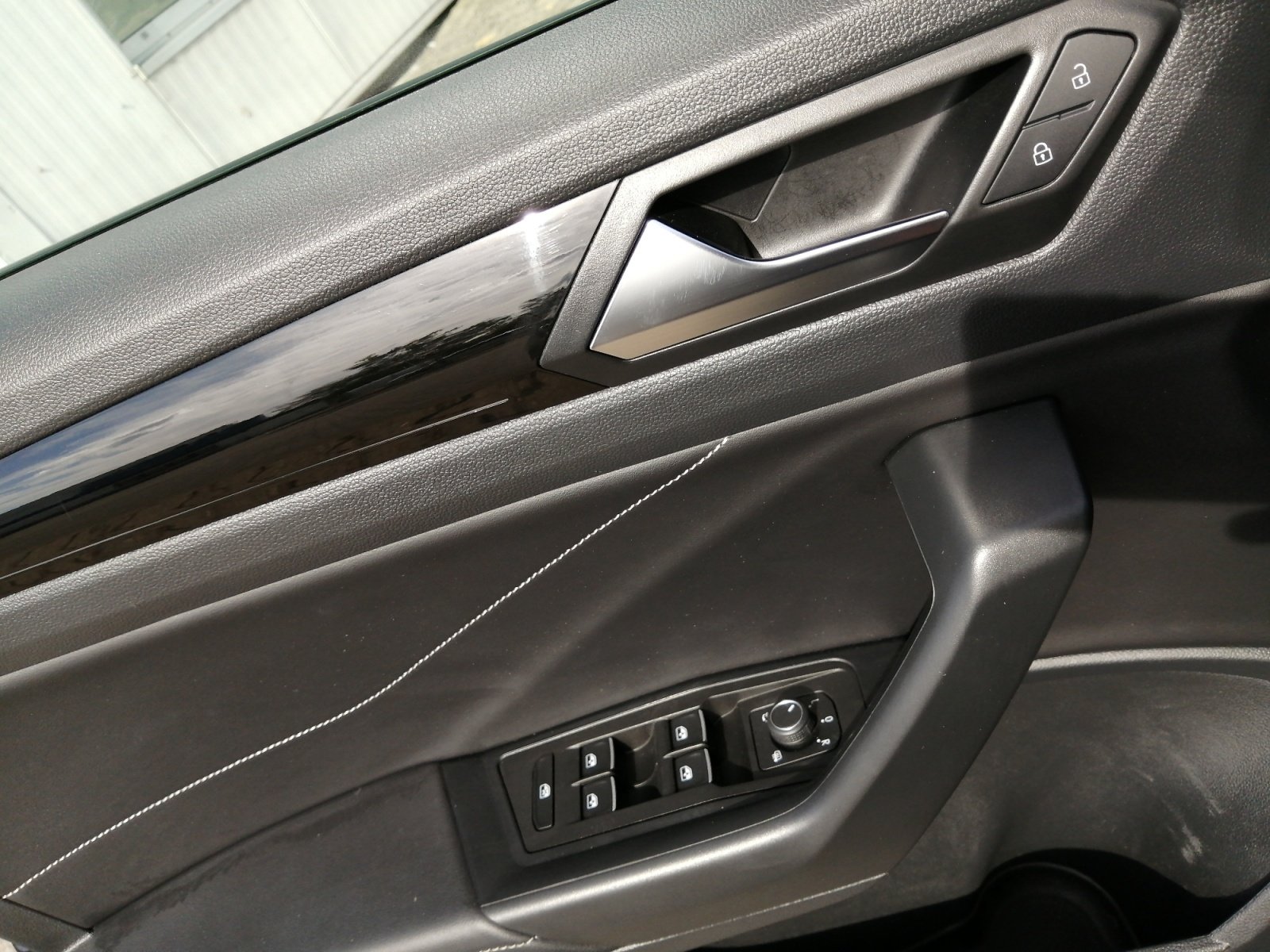 T-Roc R-Line 2.0 TDI Kam.,PDC,Virtual,ACC,LED