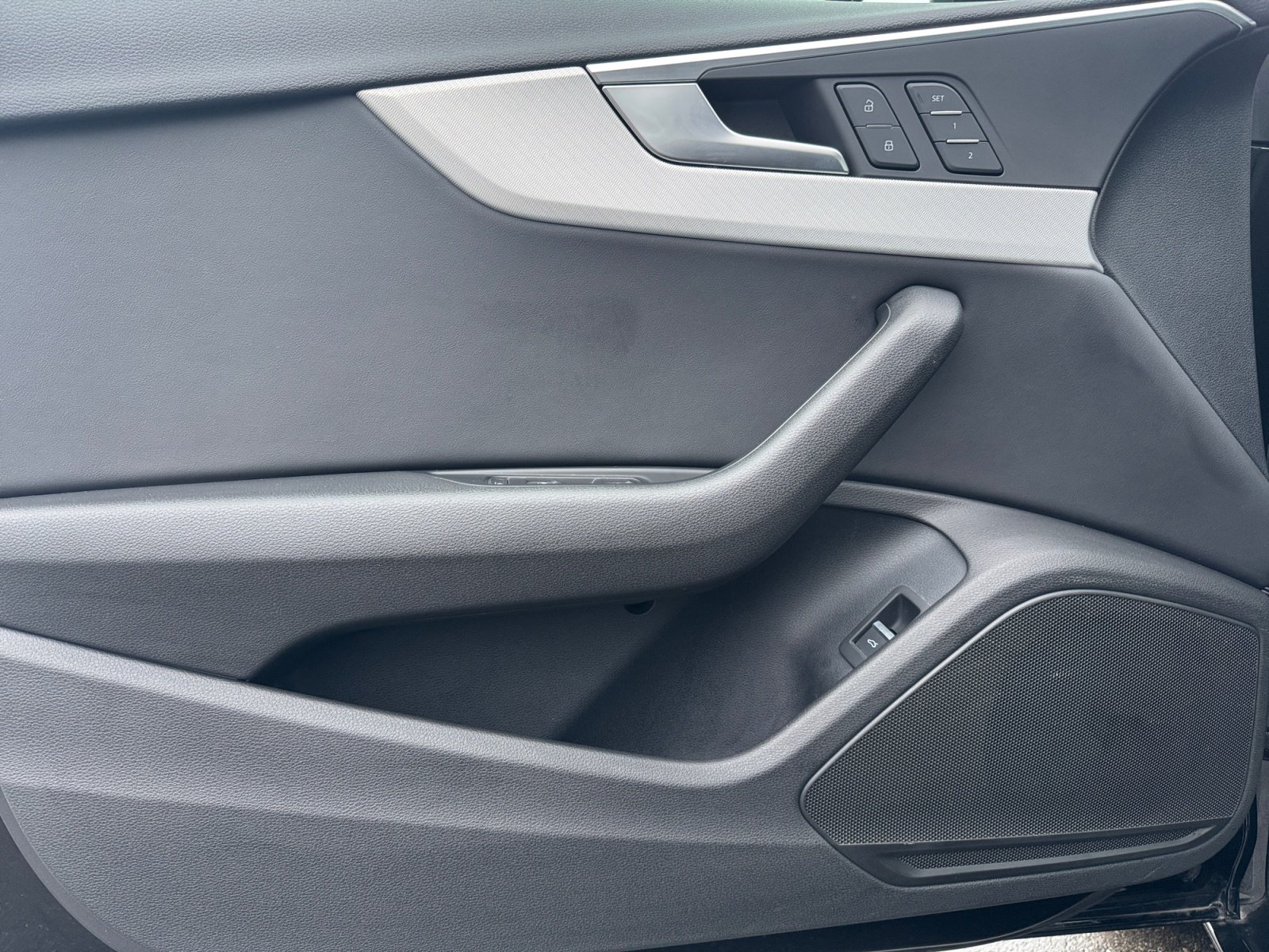 A4 Avant 45TFSI quattro Kam.,Massage,PDC,ACC,AHK