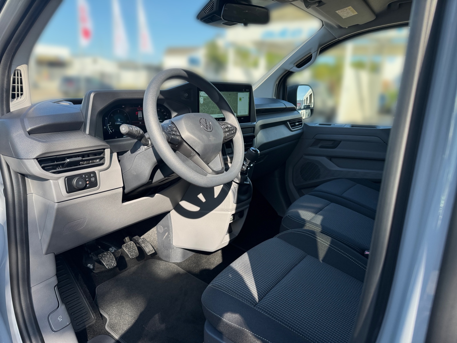 Caravelle 2.0TDI 9-Sitzer ,PDC,Virtual,Kam.